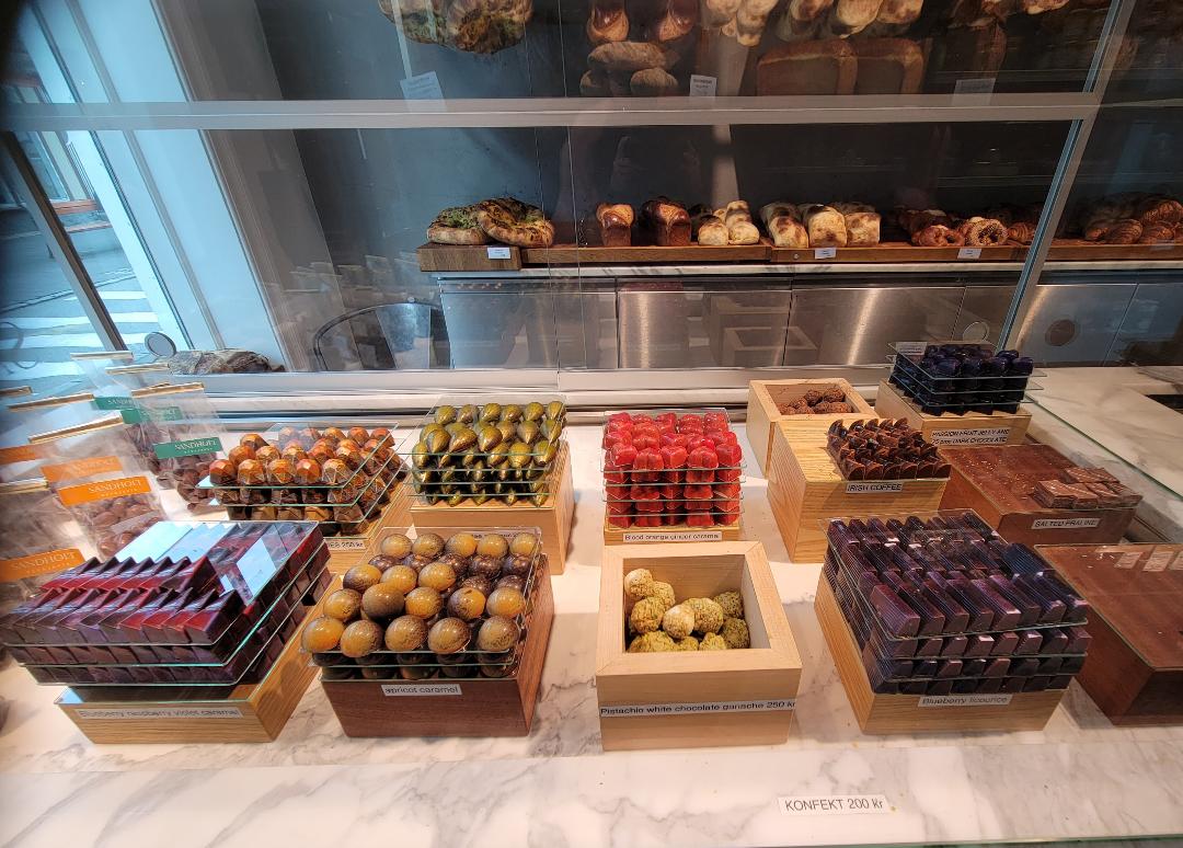 Sand Hotel by Keahotels Reykjavik Sandholt Chocolates