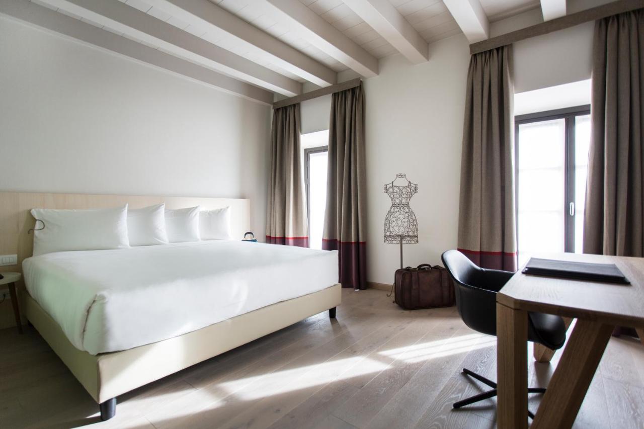 Savona 18 Suites