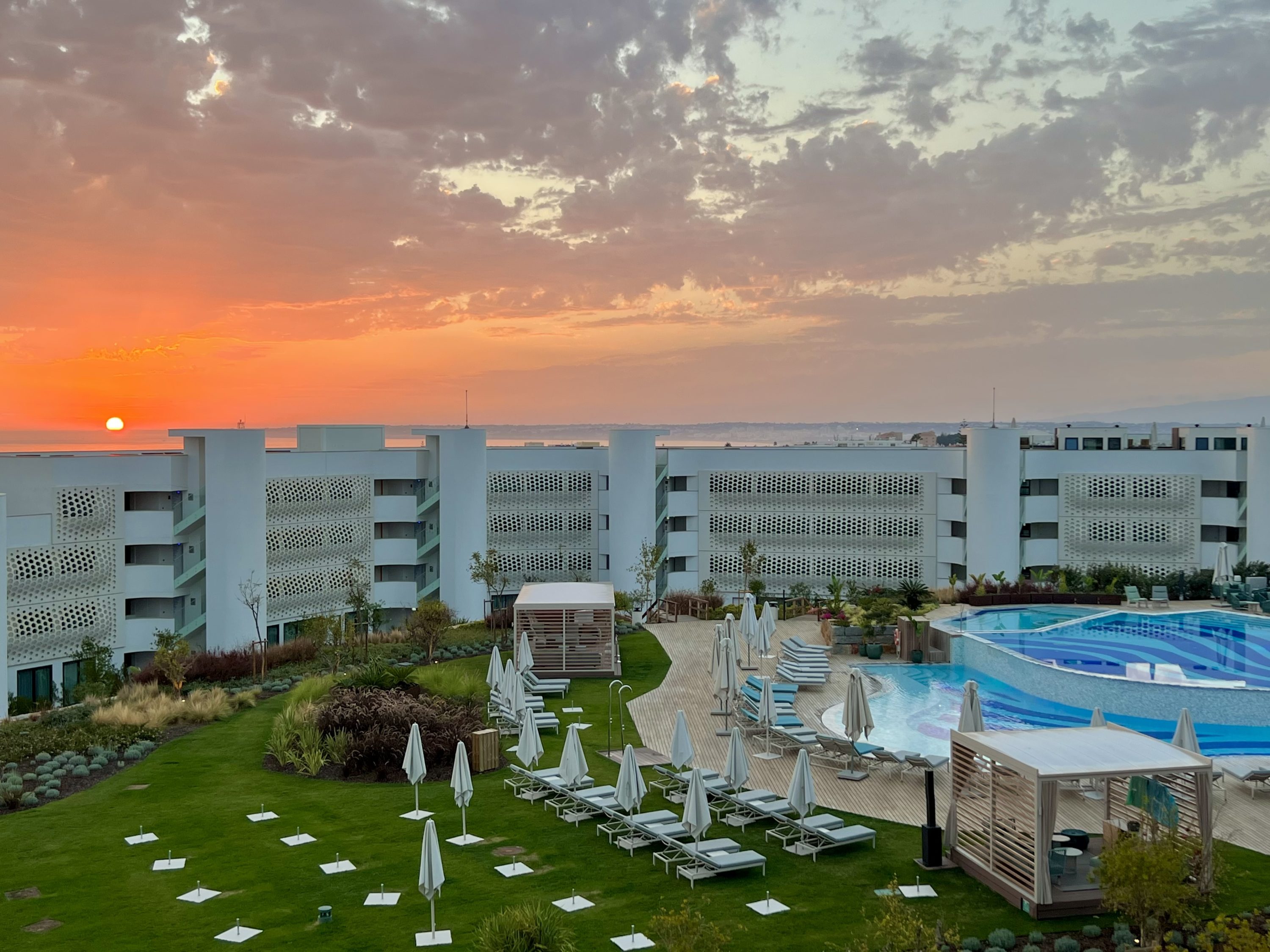 W Algarve Marvellous Residence terrace horizon sunset