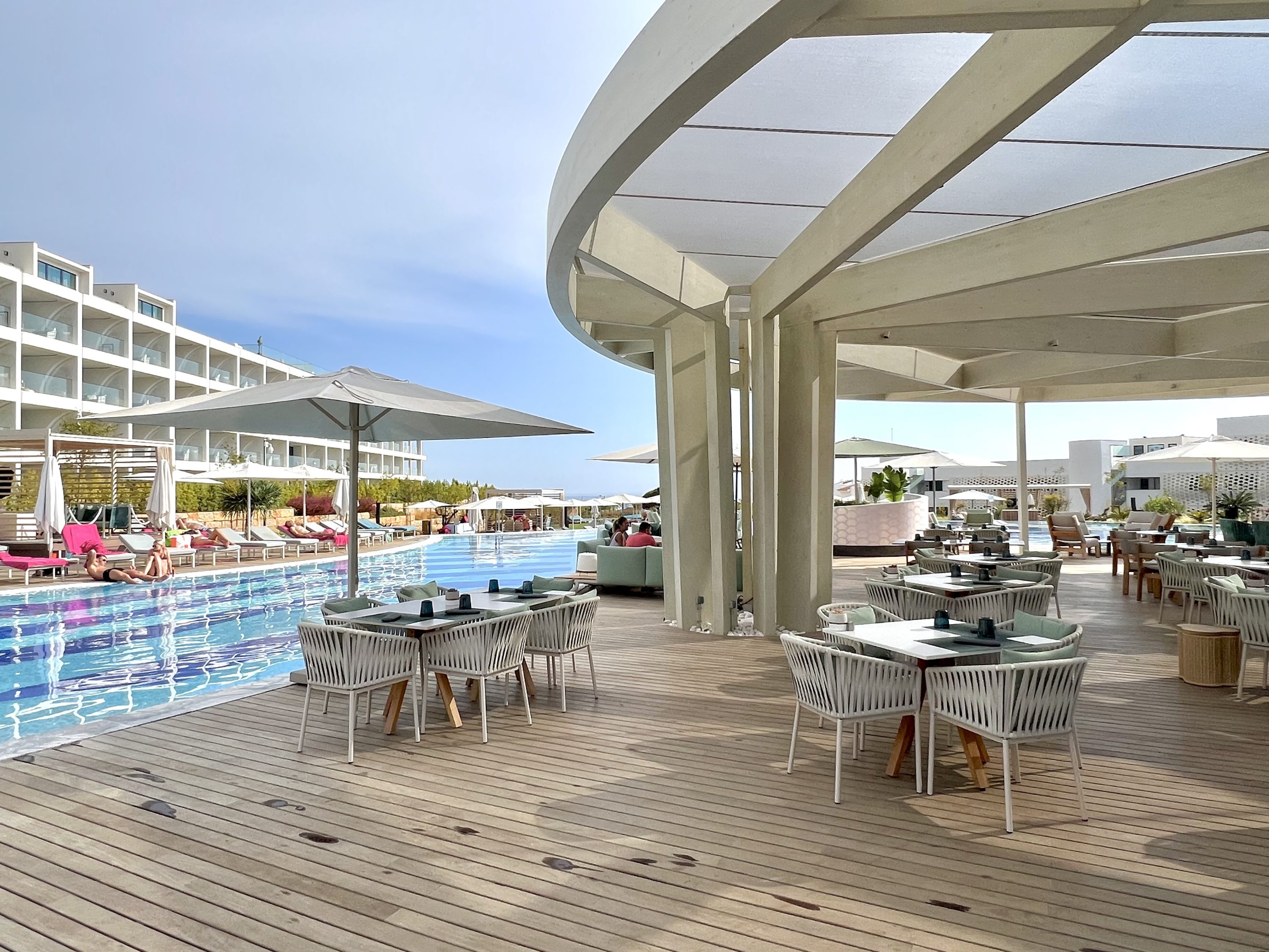 W Algarve pool and Sip @ Wet
