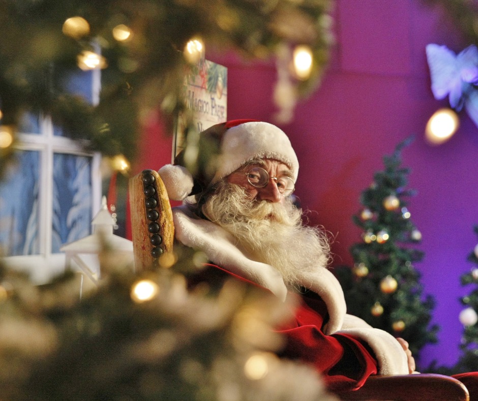 Il Magico Paese di Natale Il Magico Paese di Natale