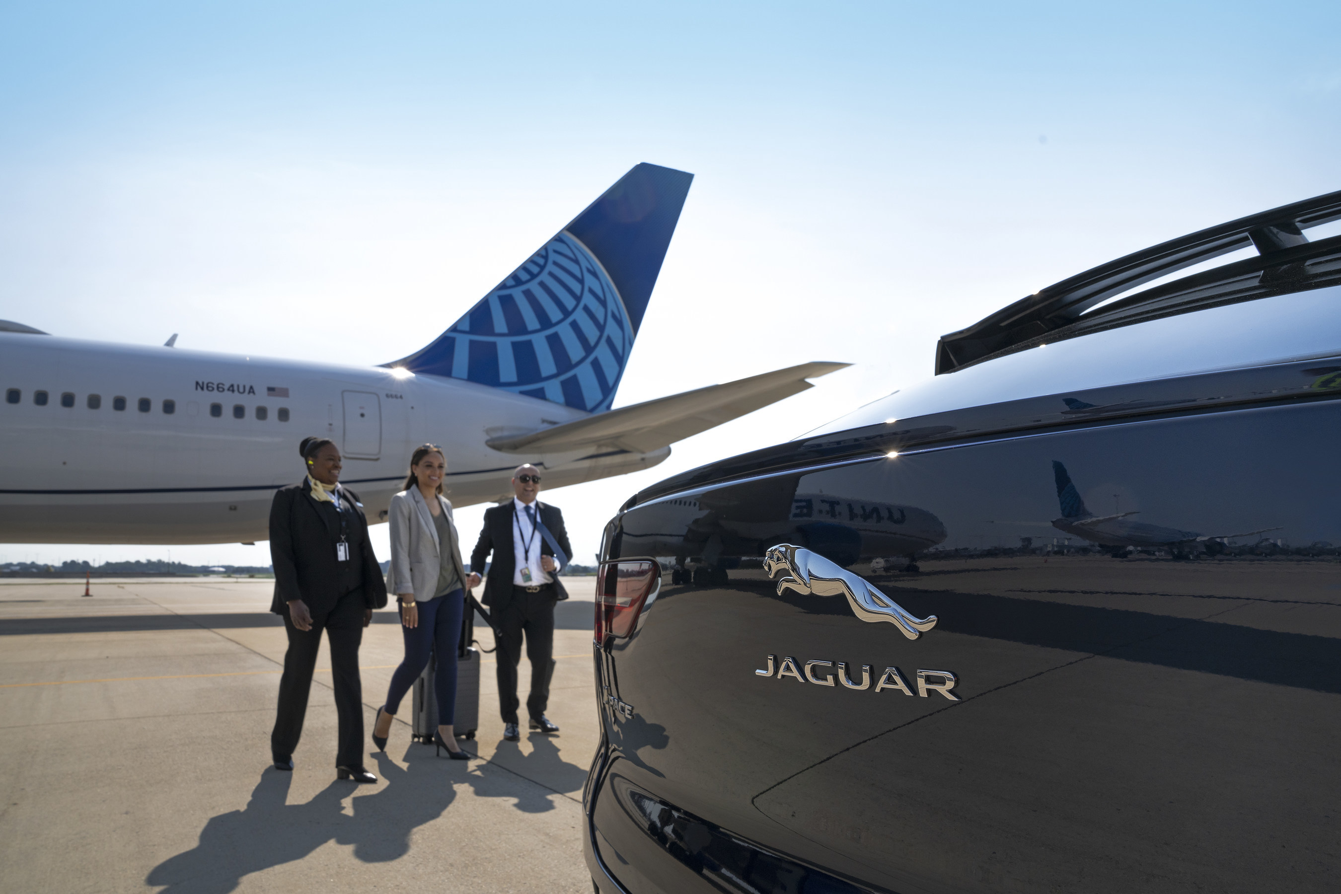 Jaguar and United All Electric Gate to Gate Transfer Jaguar and United All Electric Gate to Gate Transfer