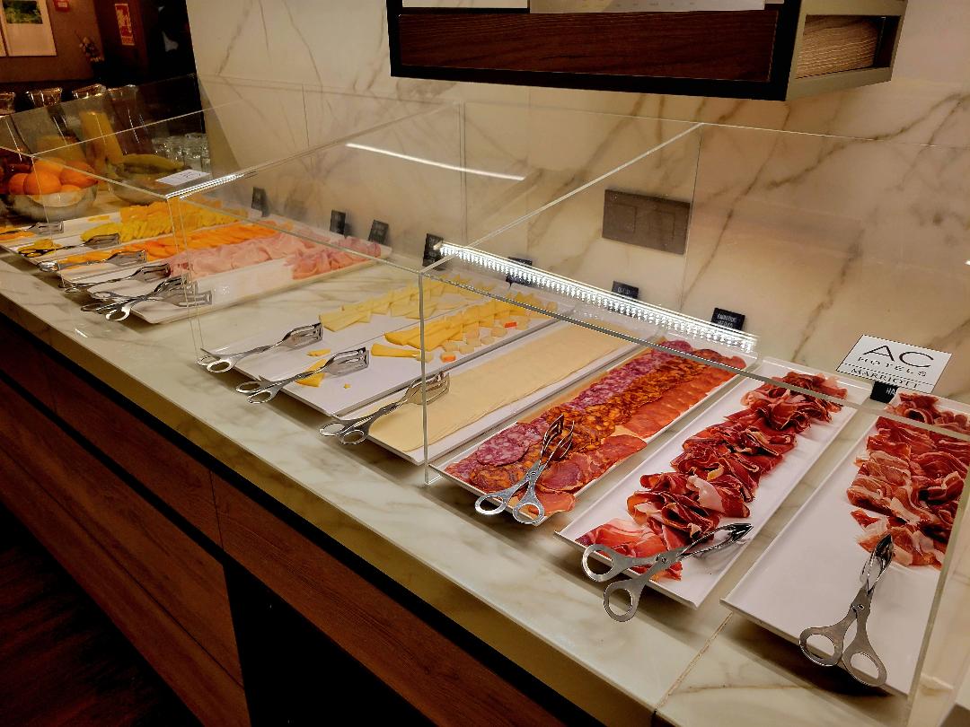 AC Hotel Alicante Meats Cheeses