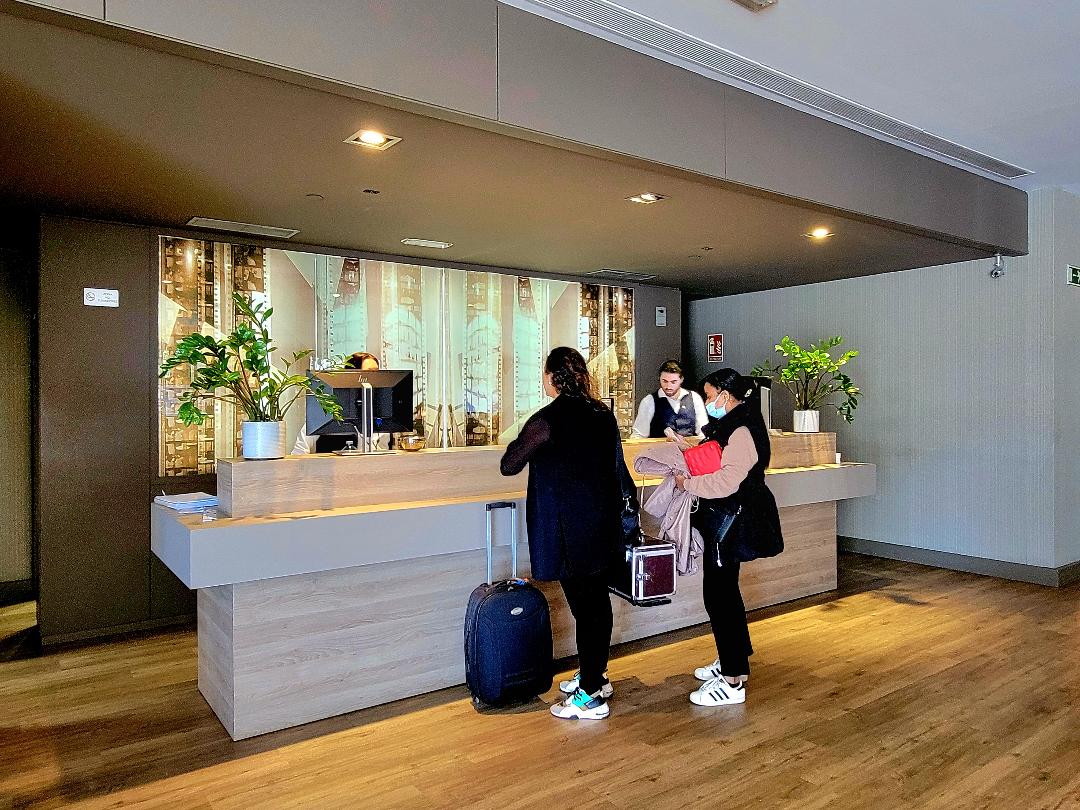 AC Hotel Alicante Reception