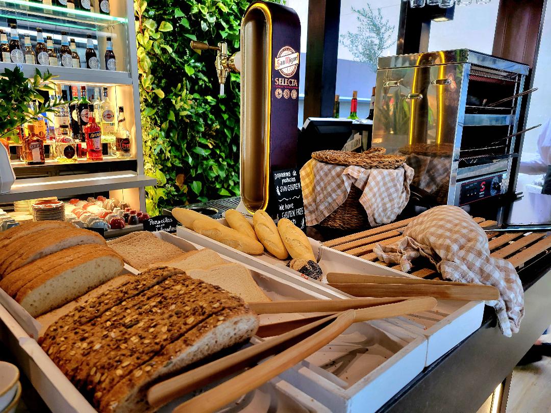 AC Hotel Palma Mallorca Breads