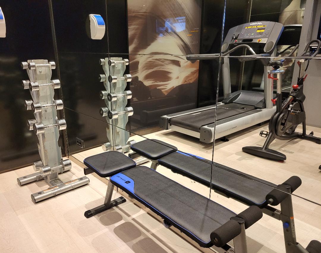 AC Hotel Palma Mallorca Fitness Bench