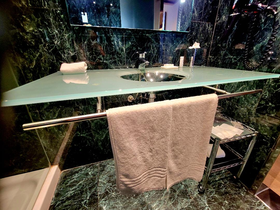 AC Hotel Palma Mallorca Vanity