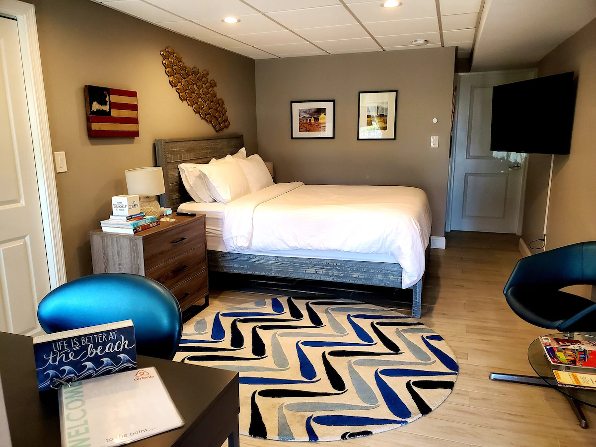 Airbnb Bedroom.jpg