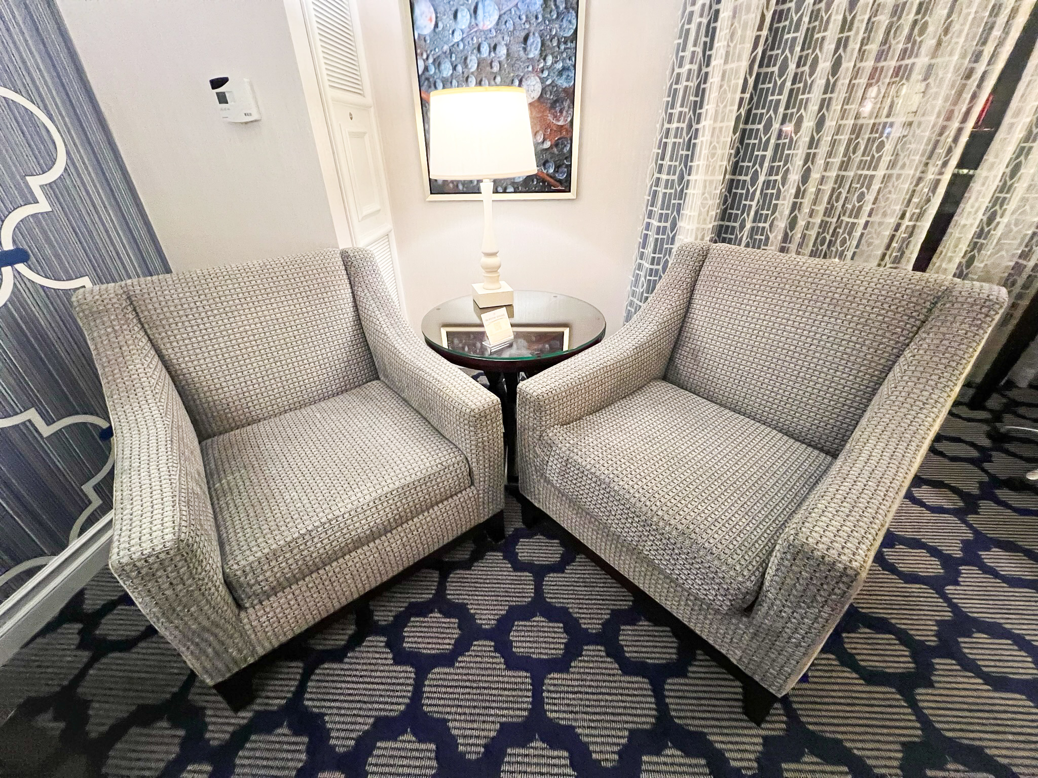Bellagio Las Vegas king room chairs