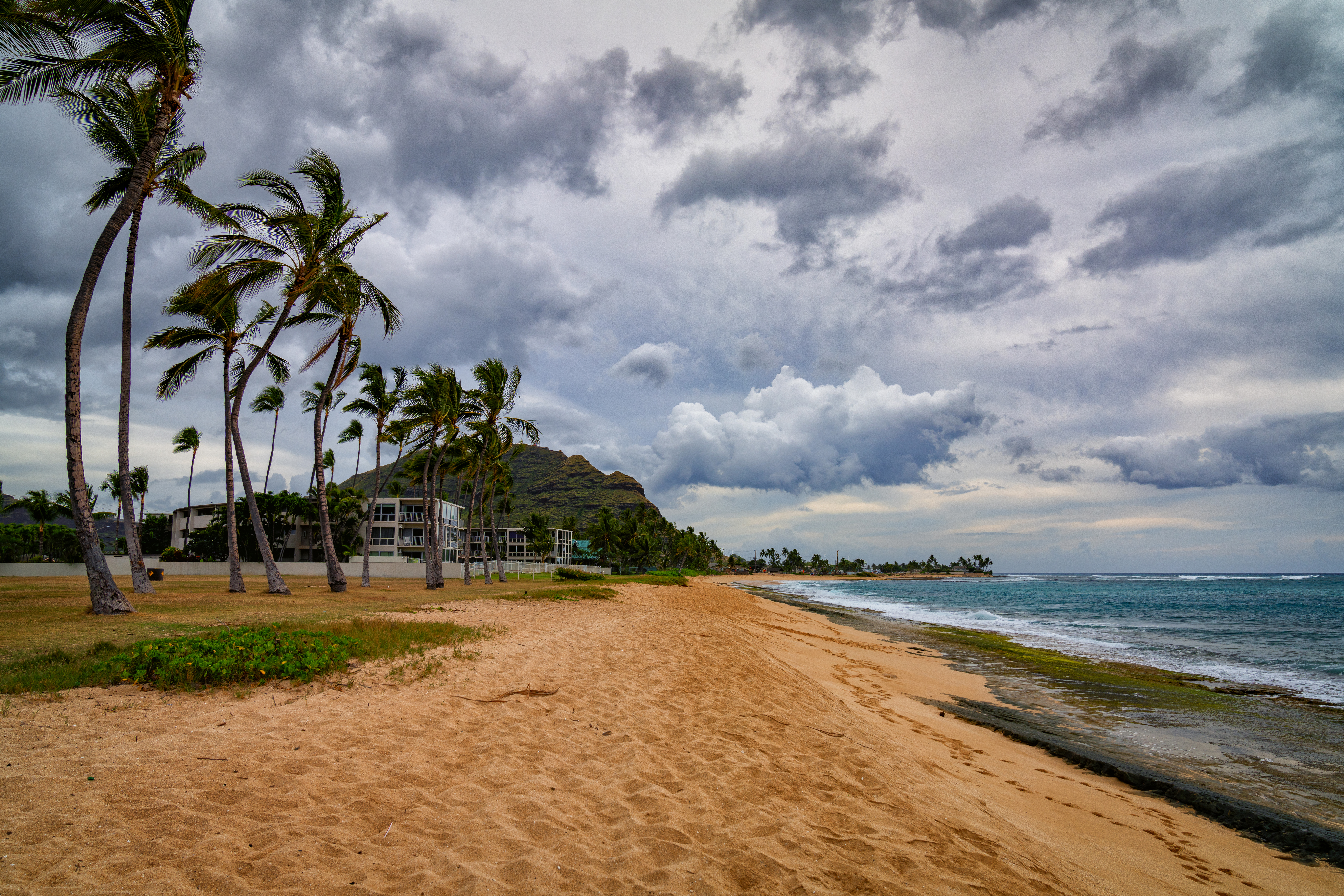 Maili Beach