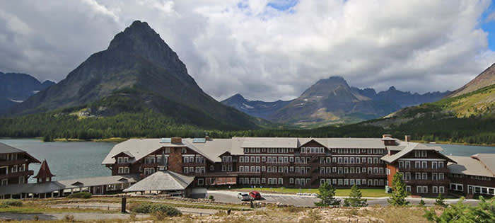 Many Glacier Hotel