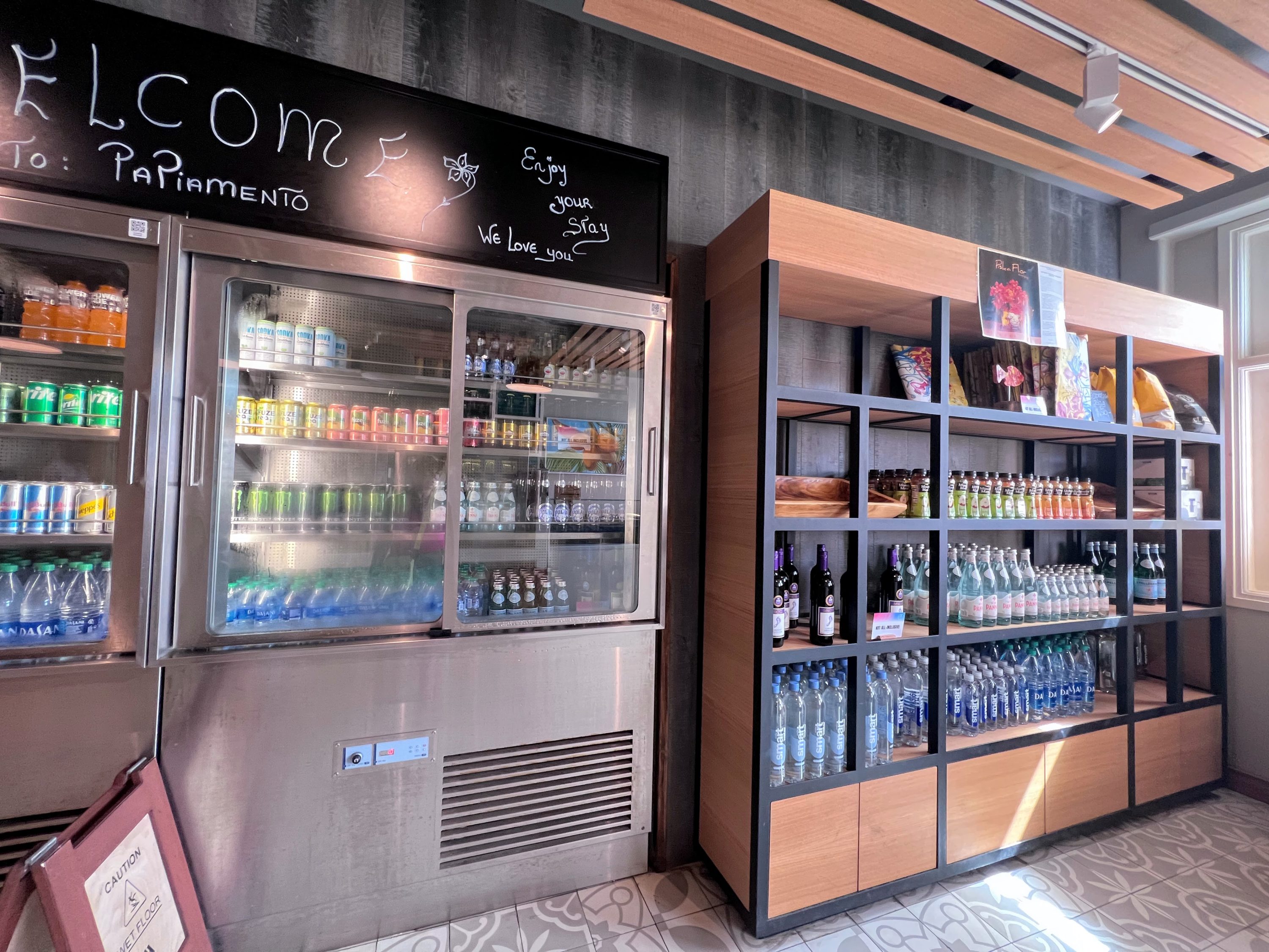 Papiamentu Market Place beverages