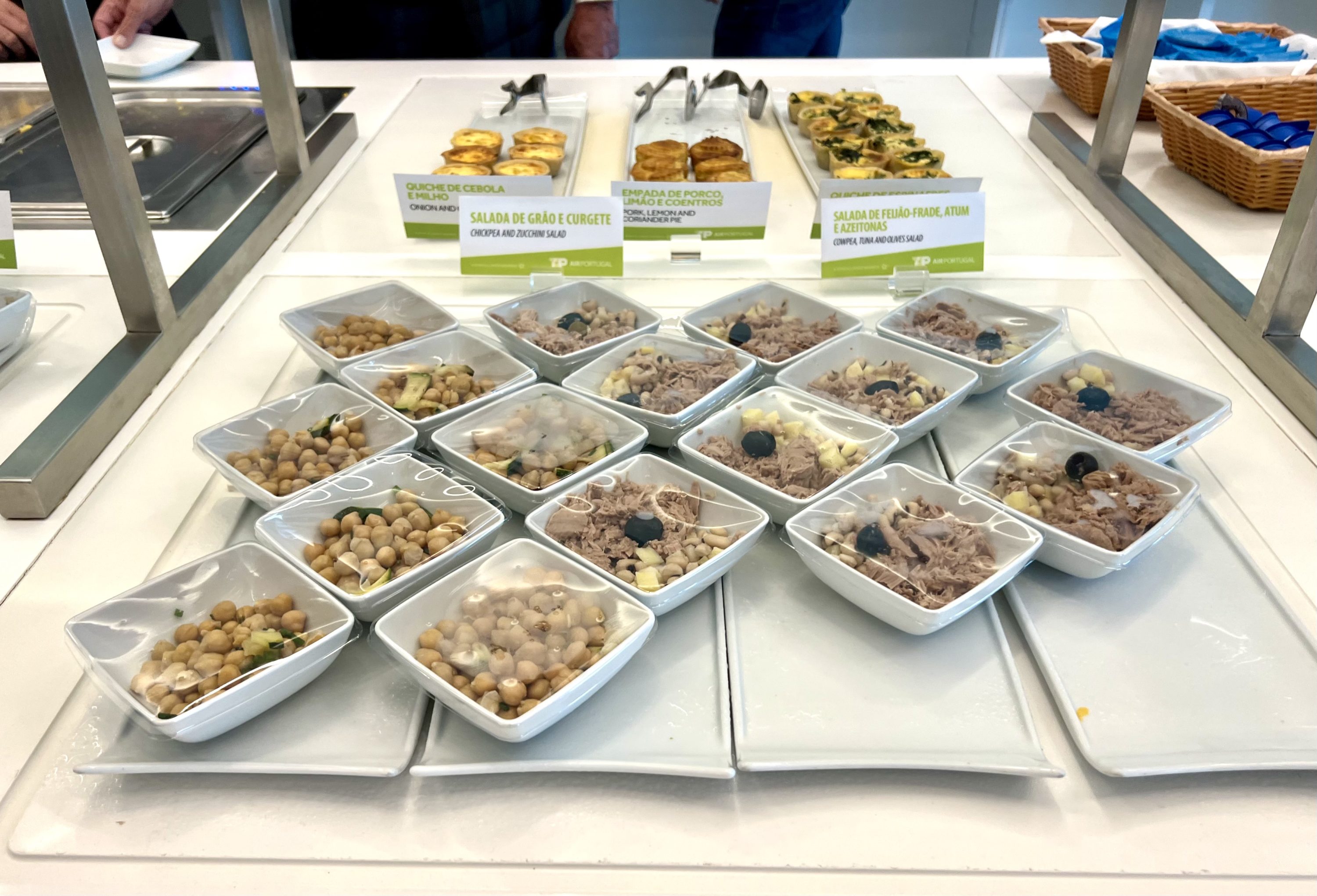 TAP Air Portugal Airbus A321LRneo business class LIS TAP lounge salads