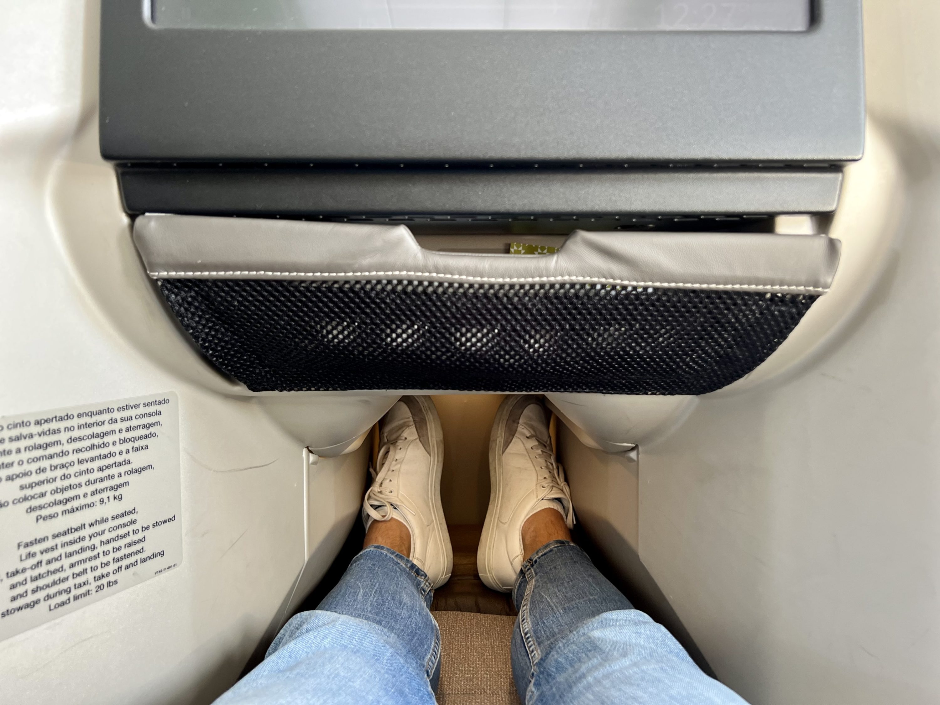 TAP Air Portugal Airbus A321LRneo business class seat footwell