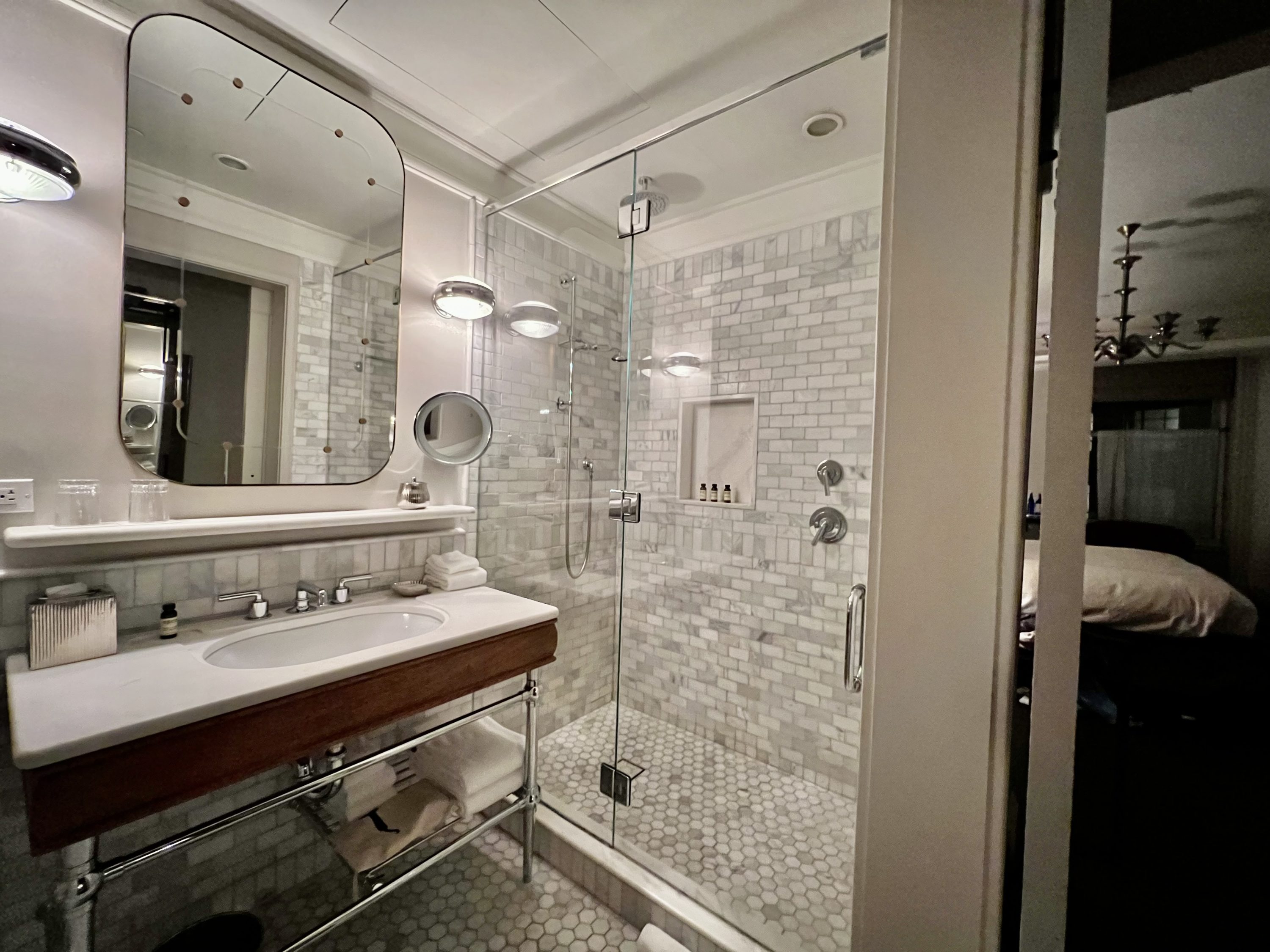 The Beekman bathroom from hallway