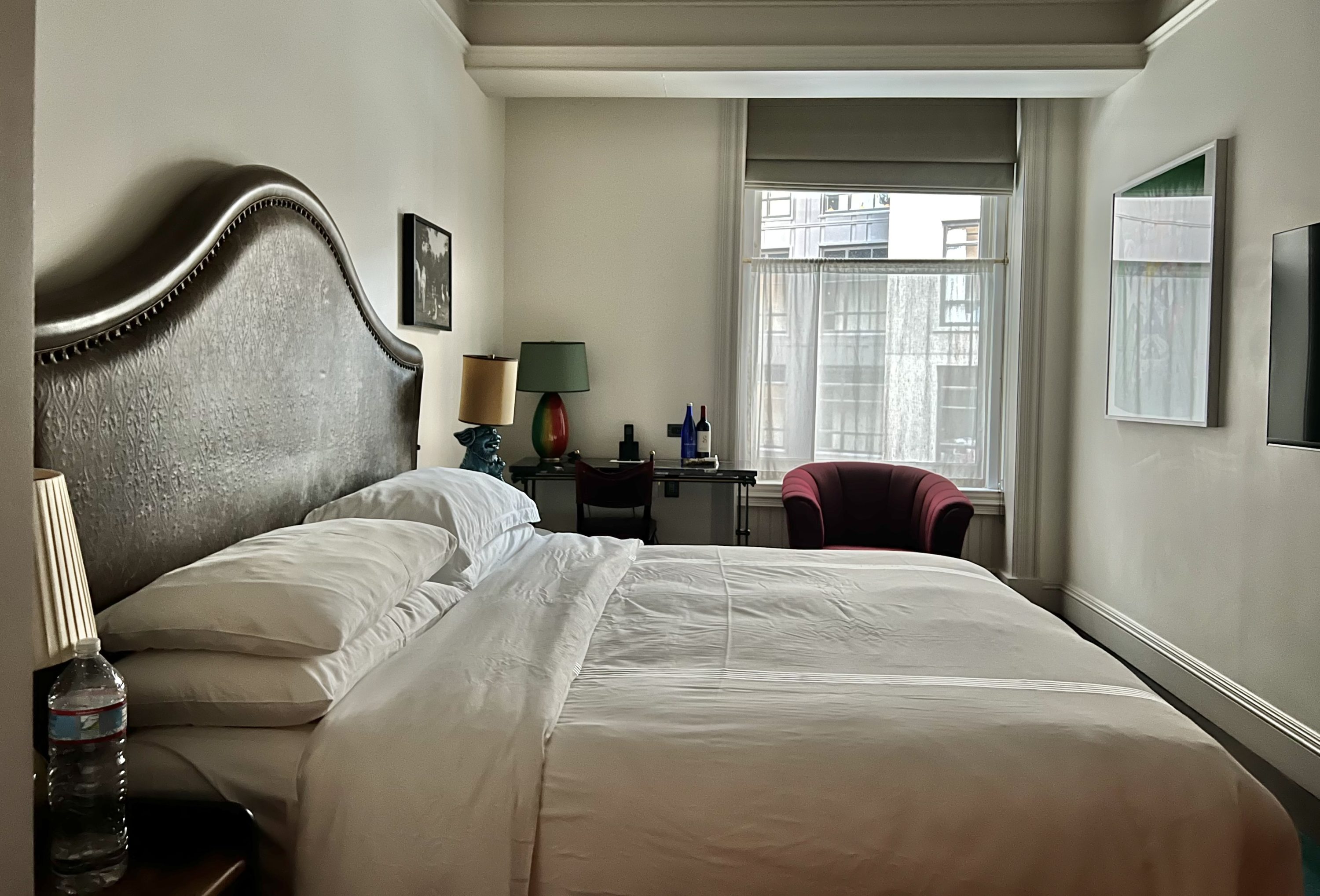 The Beekman bedroom