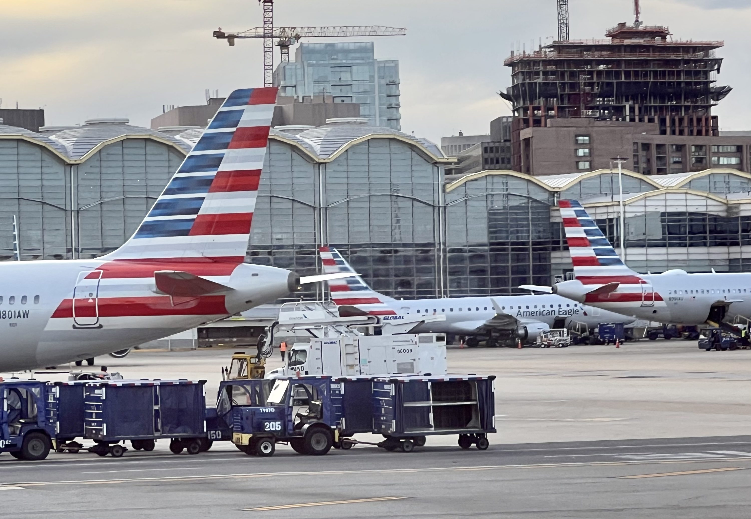 American Airlines aircraft at DCA American Airlines aircraft at DCA