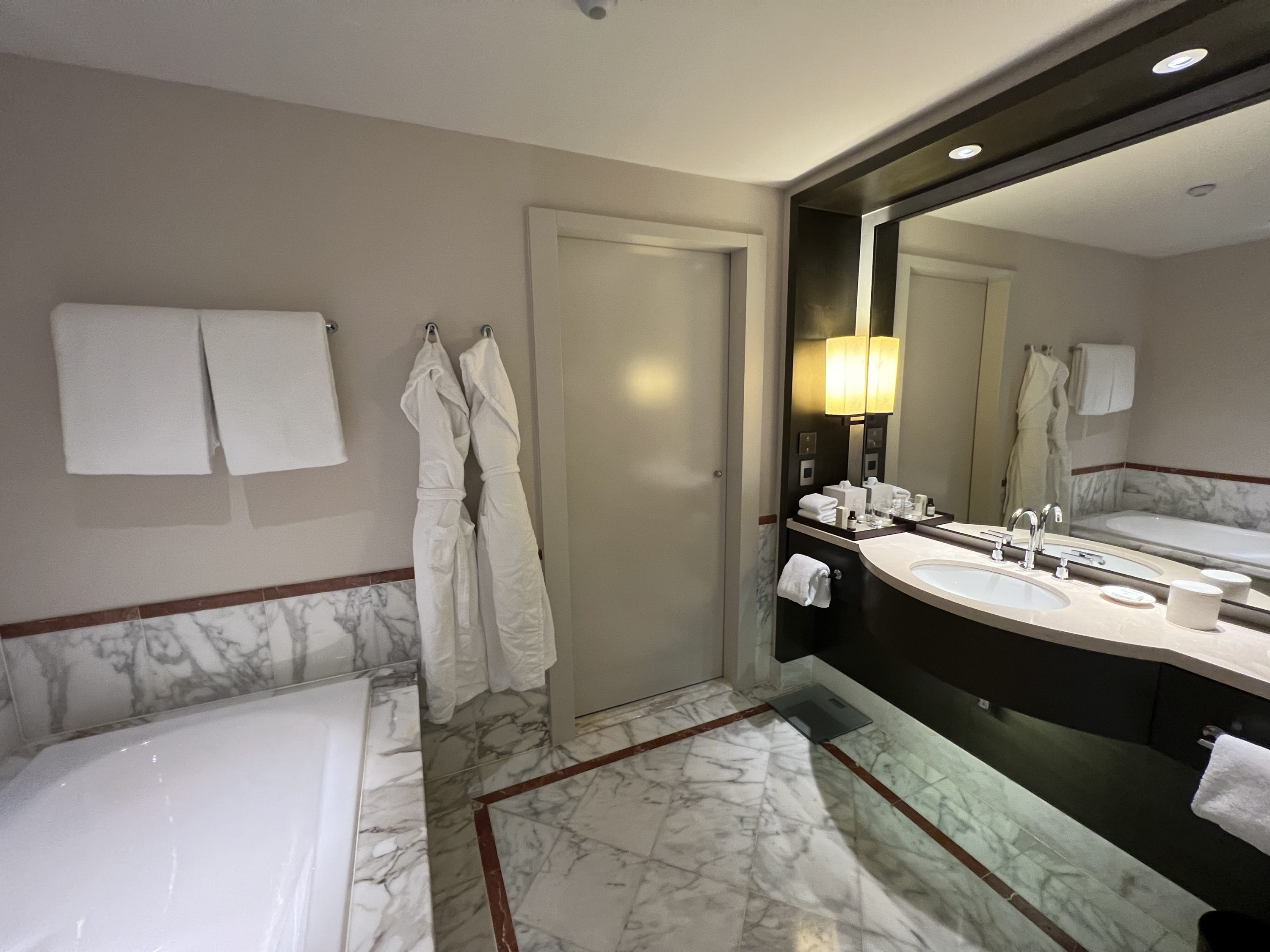 Park Hyatt Sydney Park King Bathroom Tub