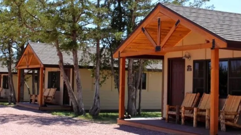 Cedar Pass Lodge