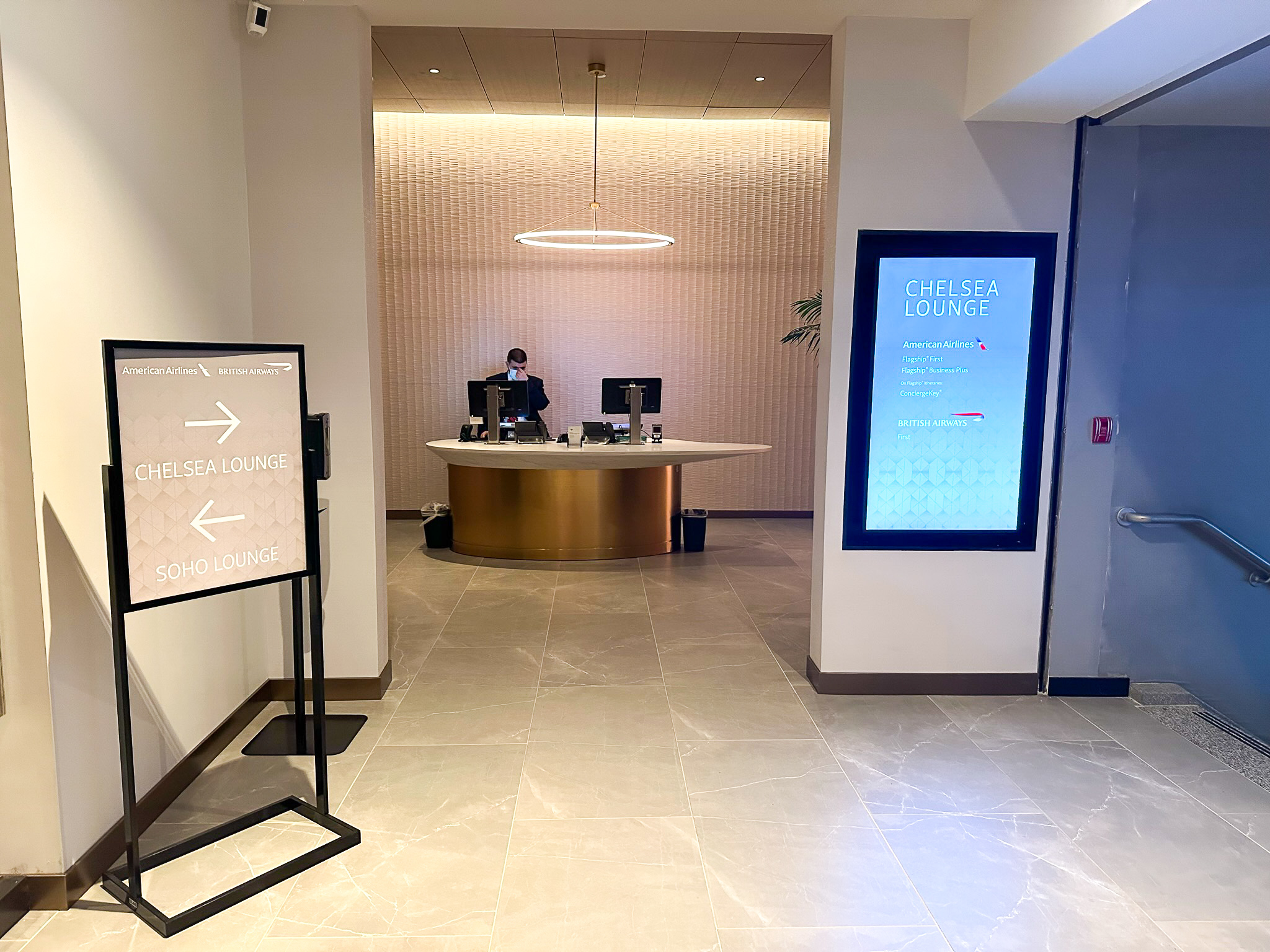 Chelsea Lounge JFK entrance