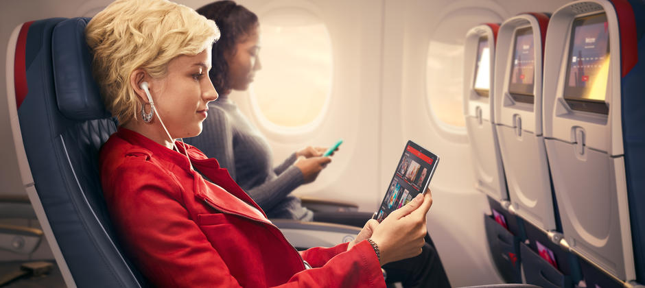 Delta female passenger economy wi fi