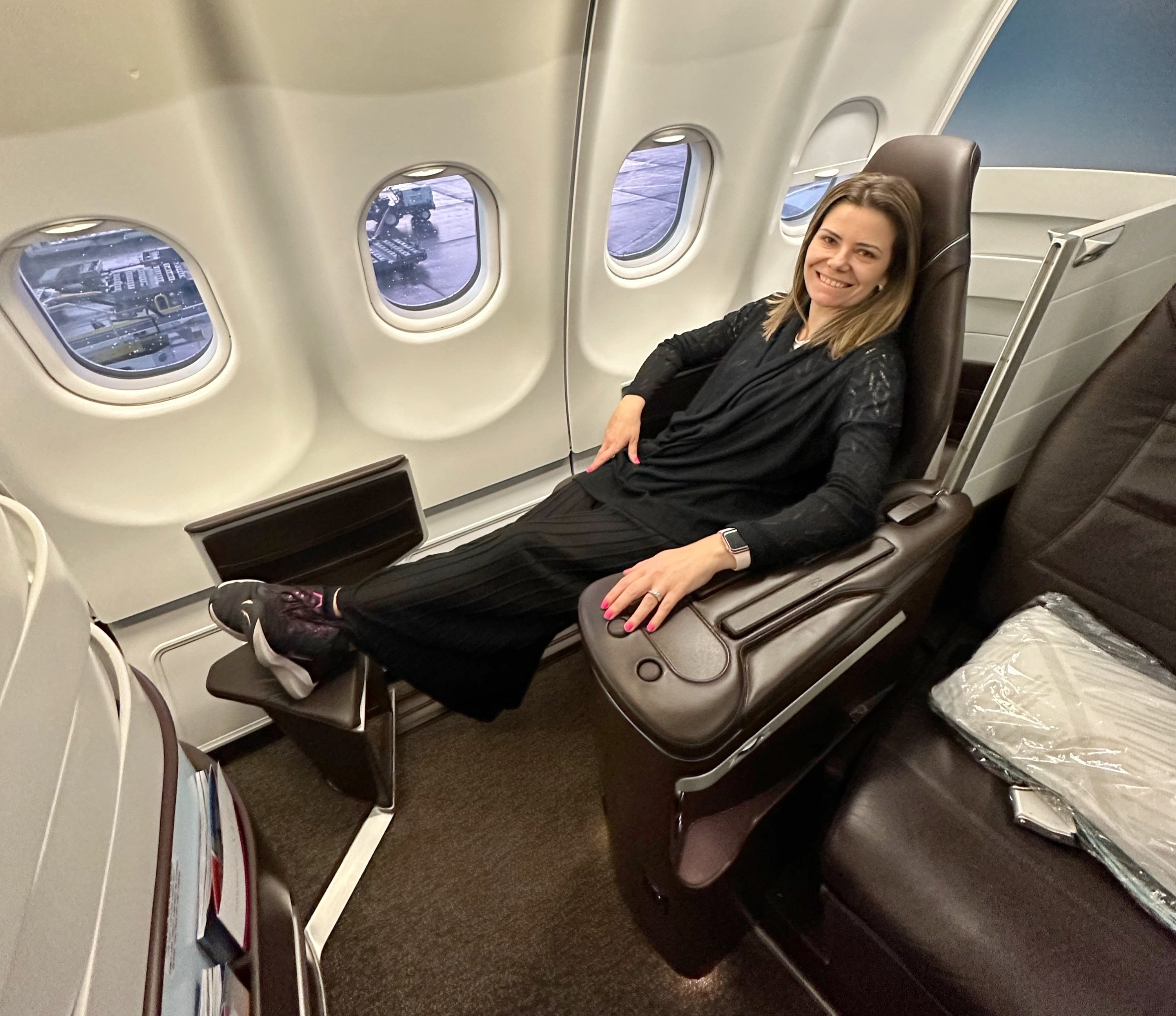 Hawaiian Airlines A330 First Class Image Credit Chris Hassan