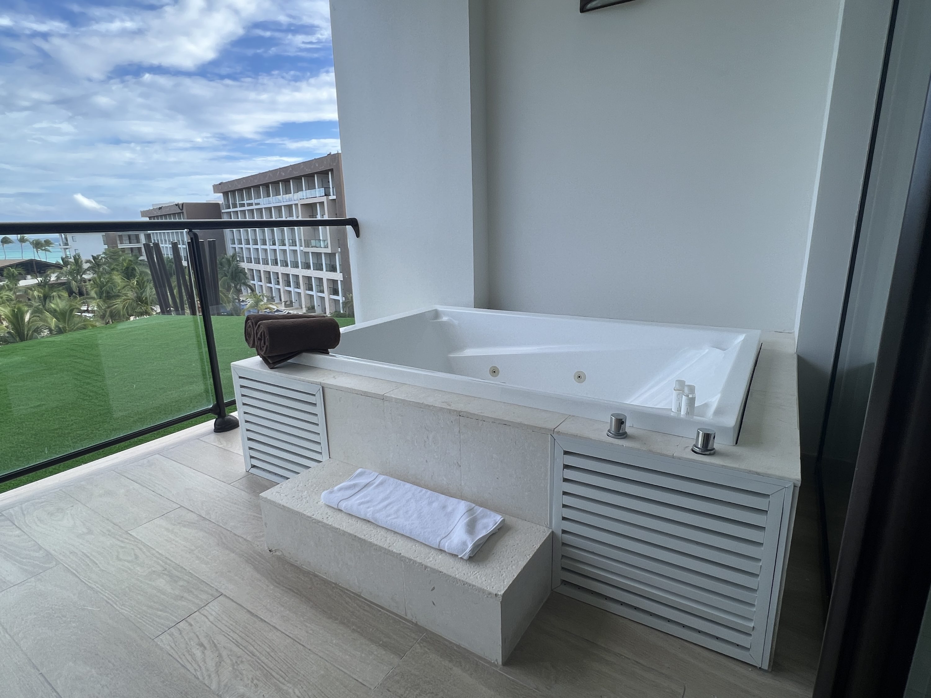 Hyatt Ziva Cap Cana hot tub