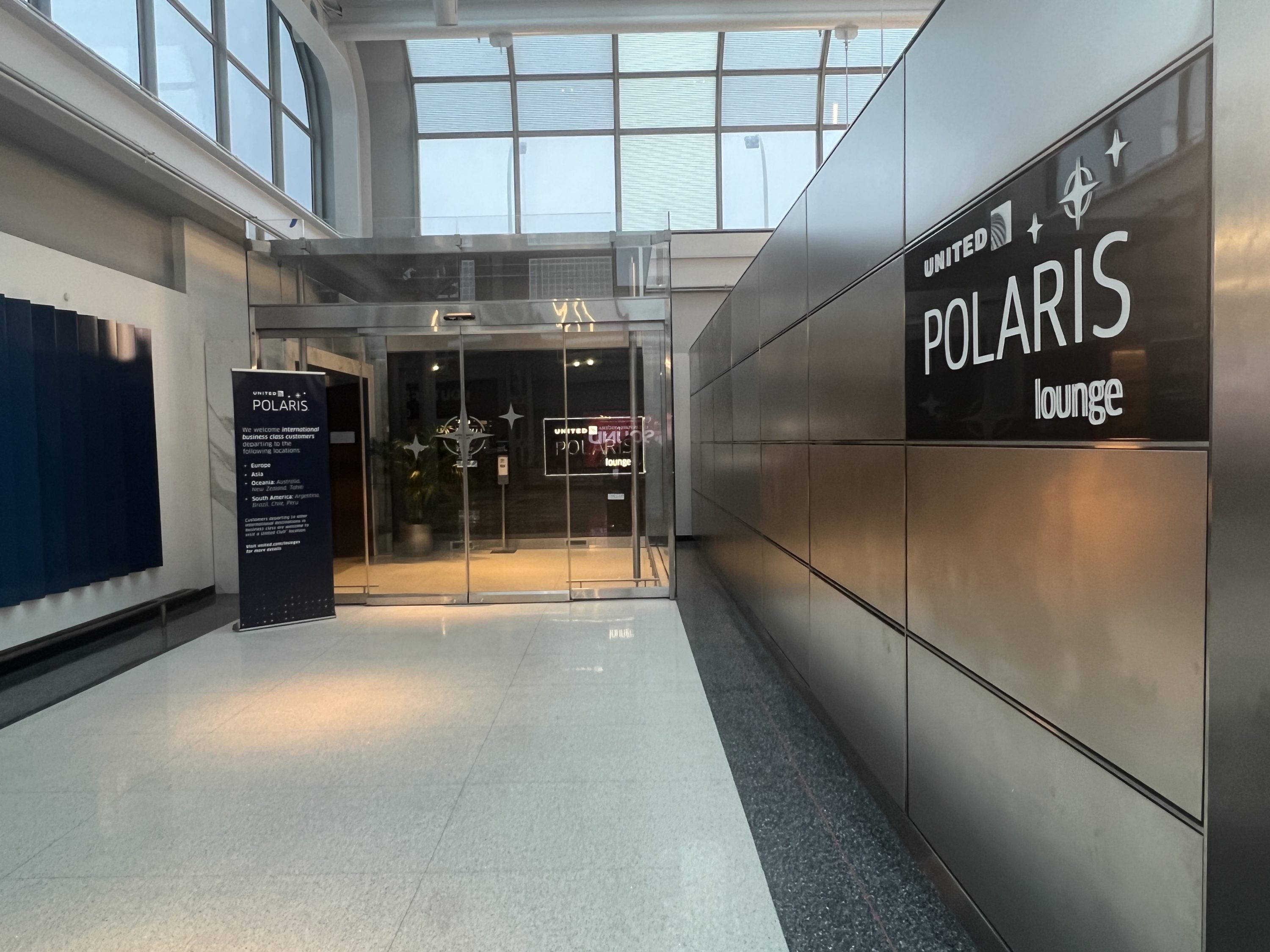 United Polaris Lounge ORD