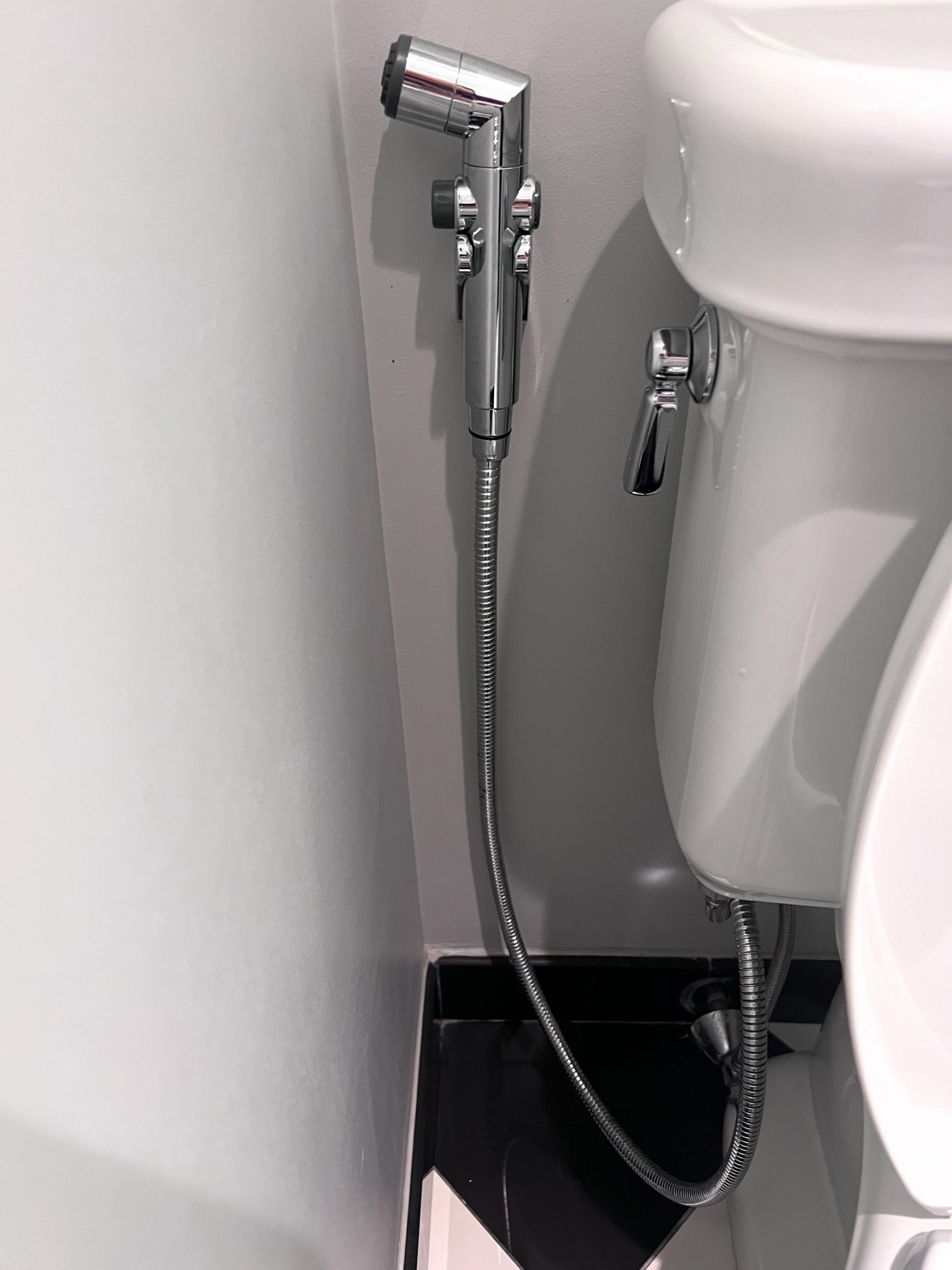 Intercontinental New York Barclay guestroom bidet