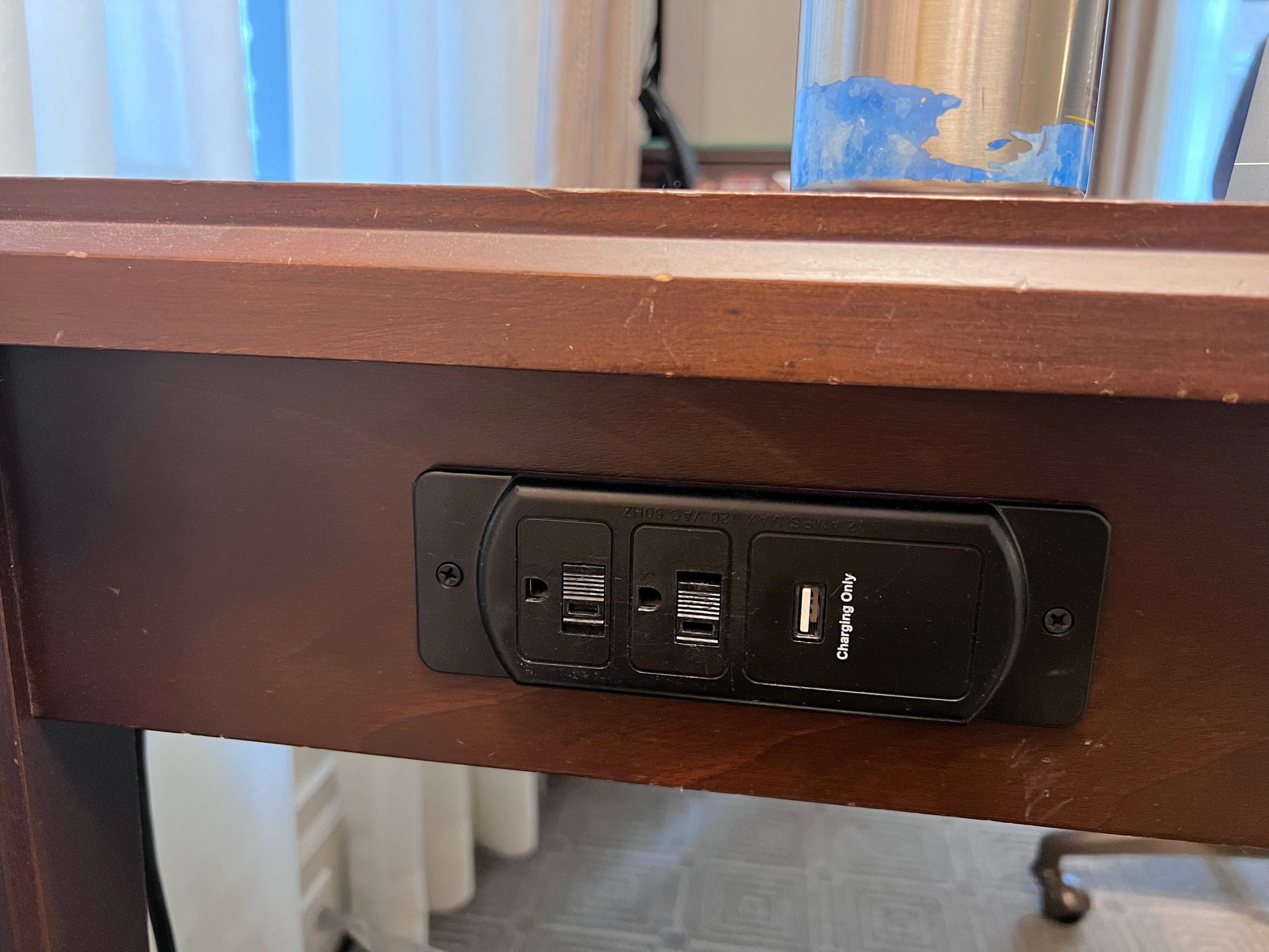 Intercontinental New York Barclay in room desk plug