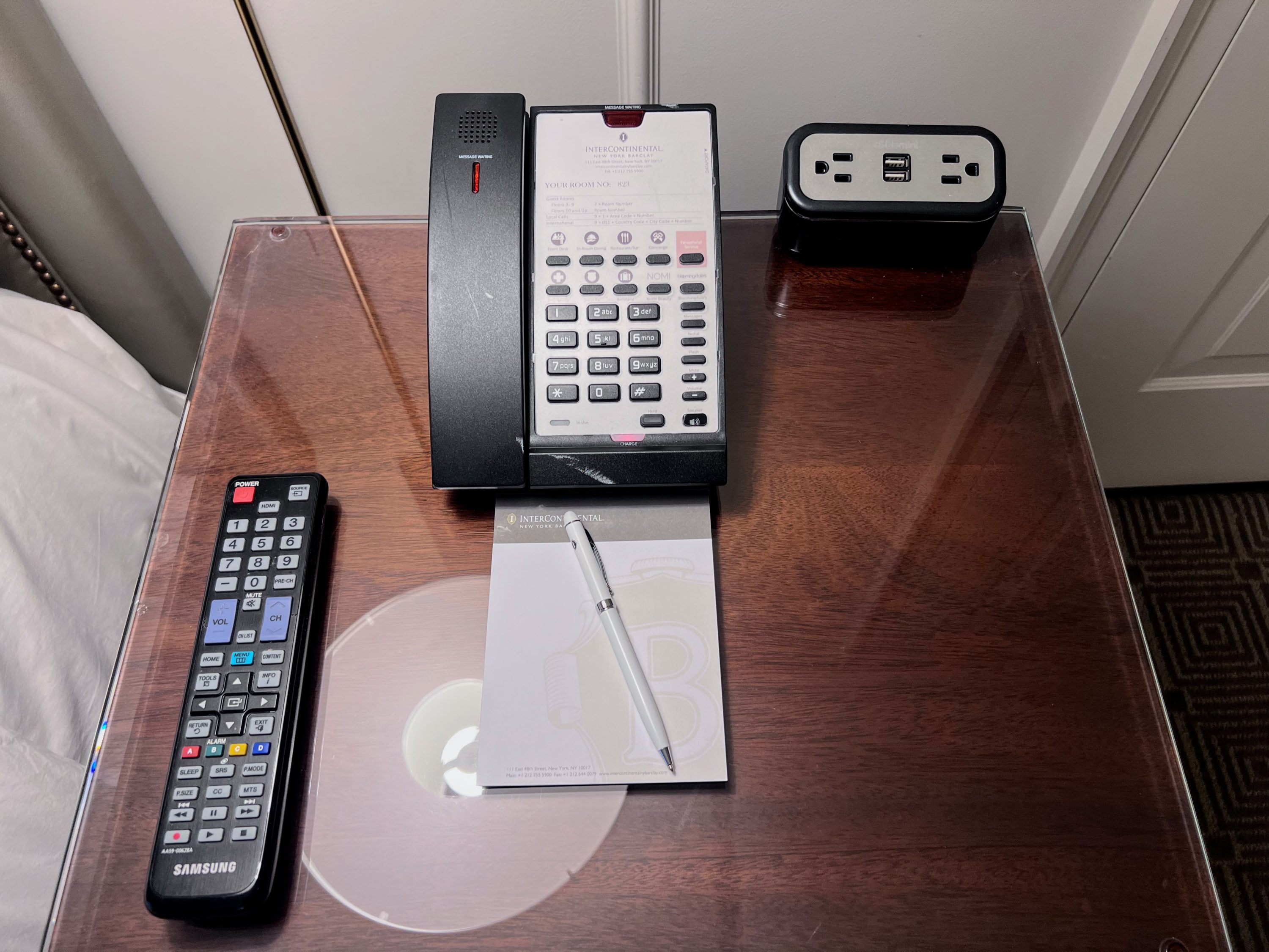 Intercontinental New York Barclay night stand