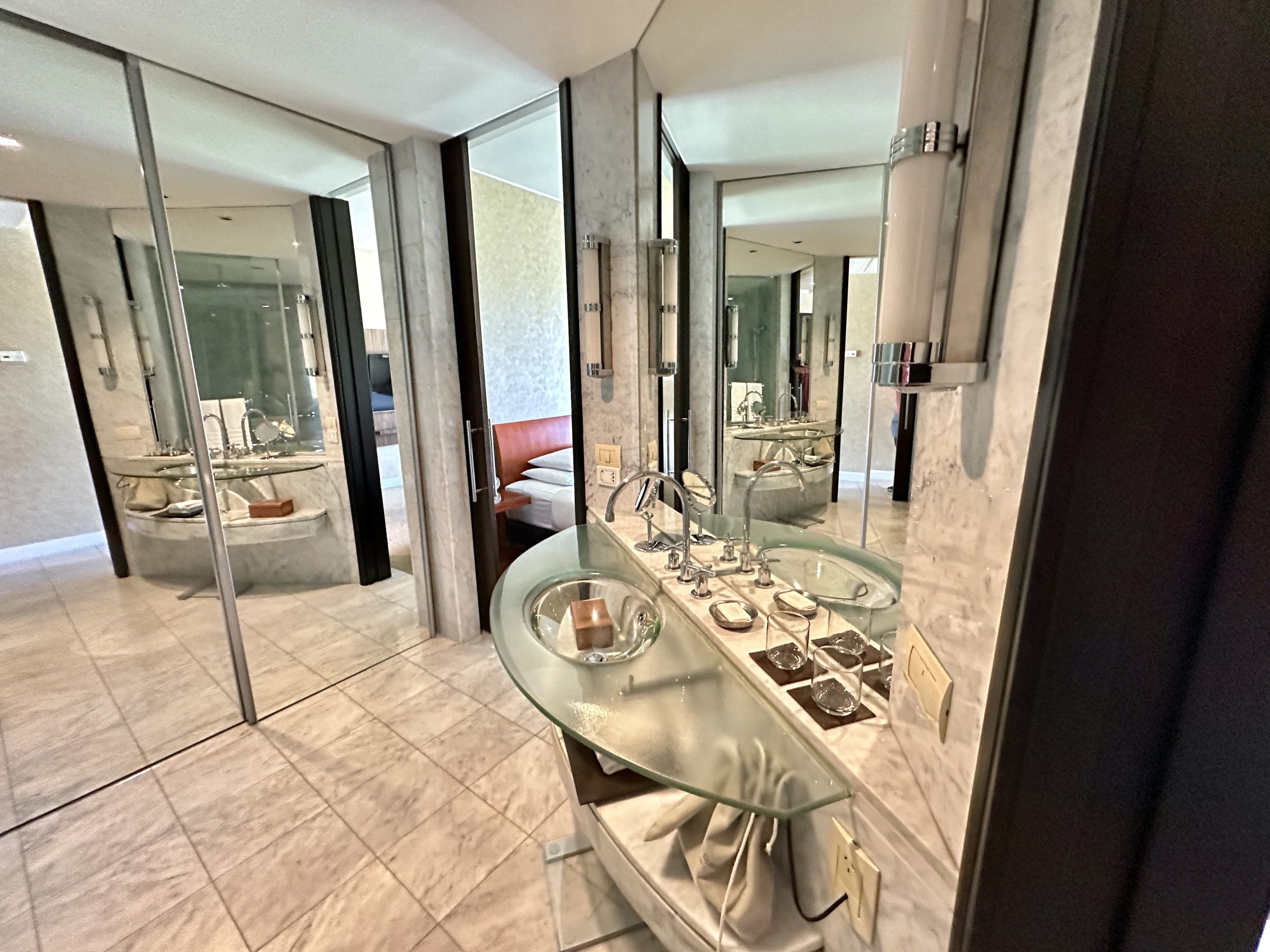 Park Hyatt Mendoza Bathroom Overview