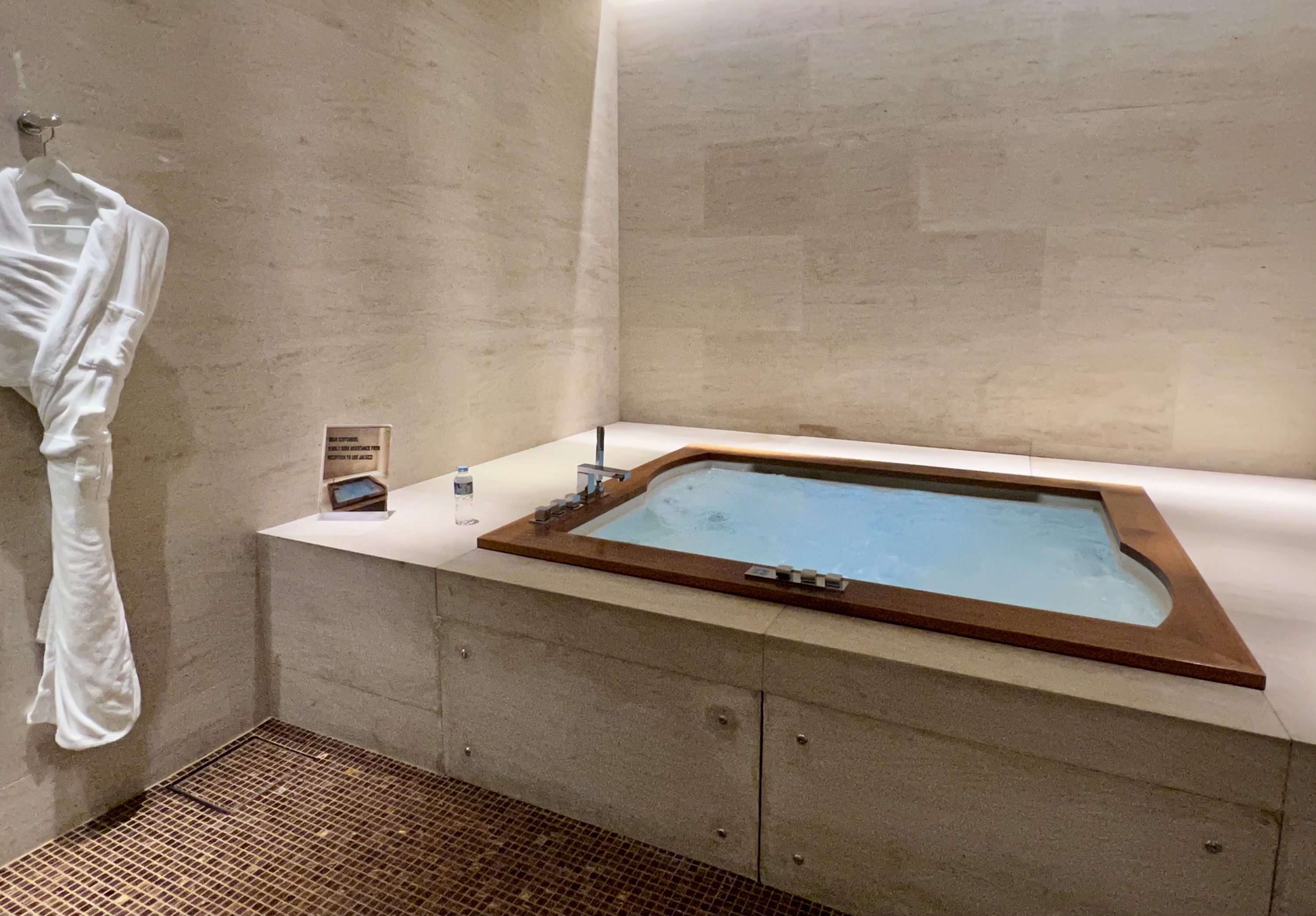 Qatar Airways Airbus A380 first class Al Safwa Lounge Jaccuzi