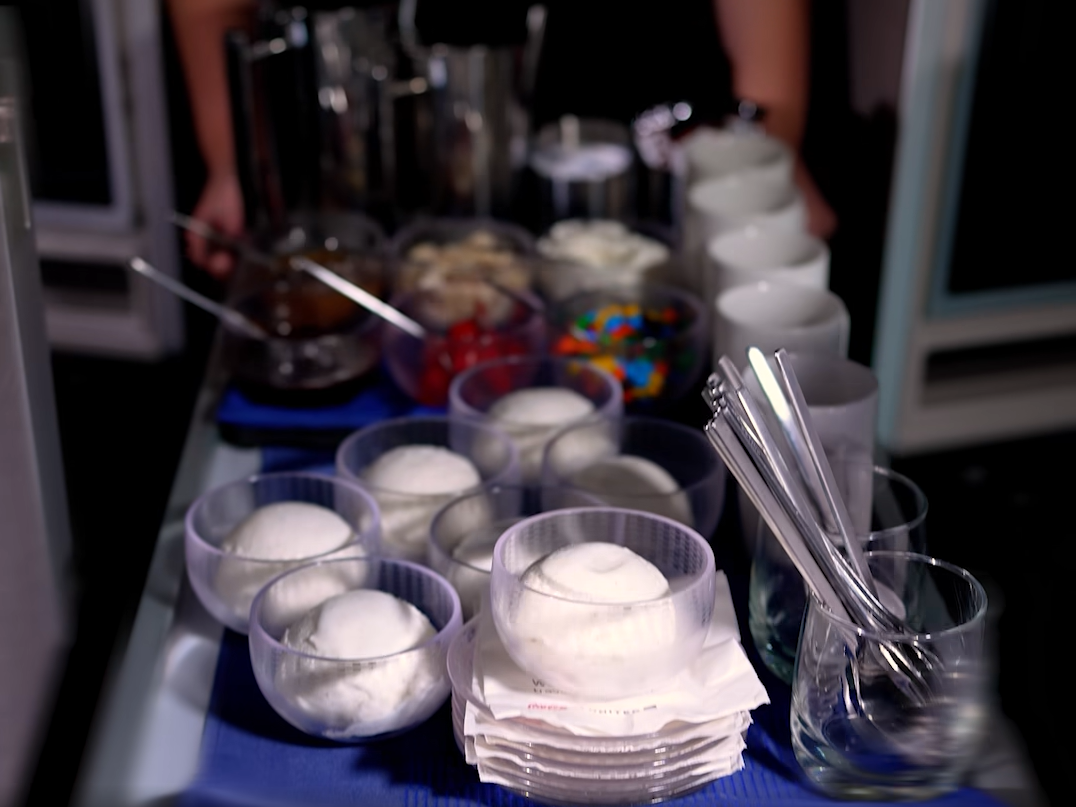 United sundae dessert cart