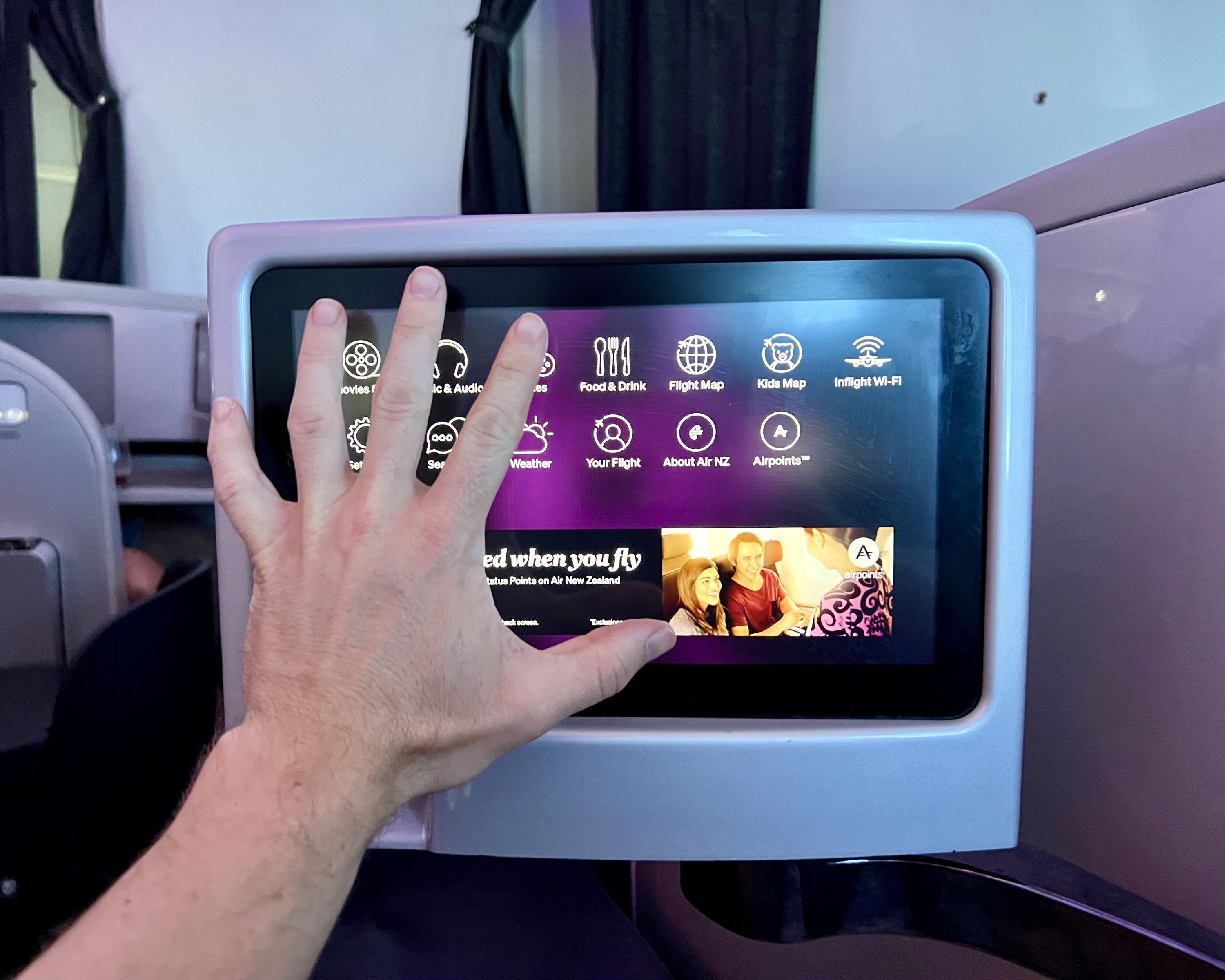 Air New Zealand Boeing 787 business class IFE screen
