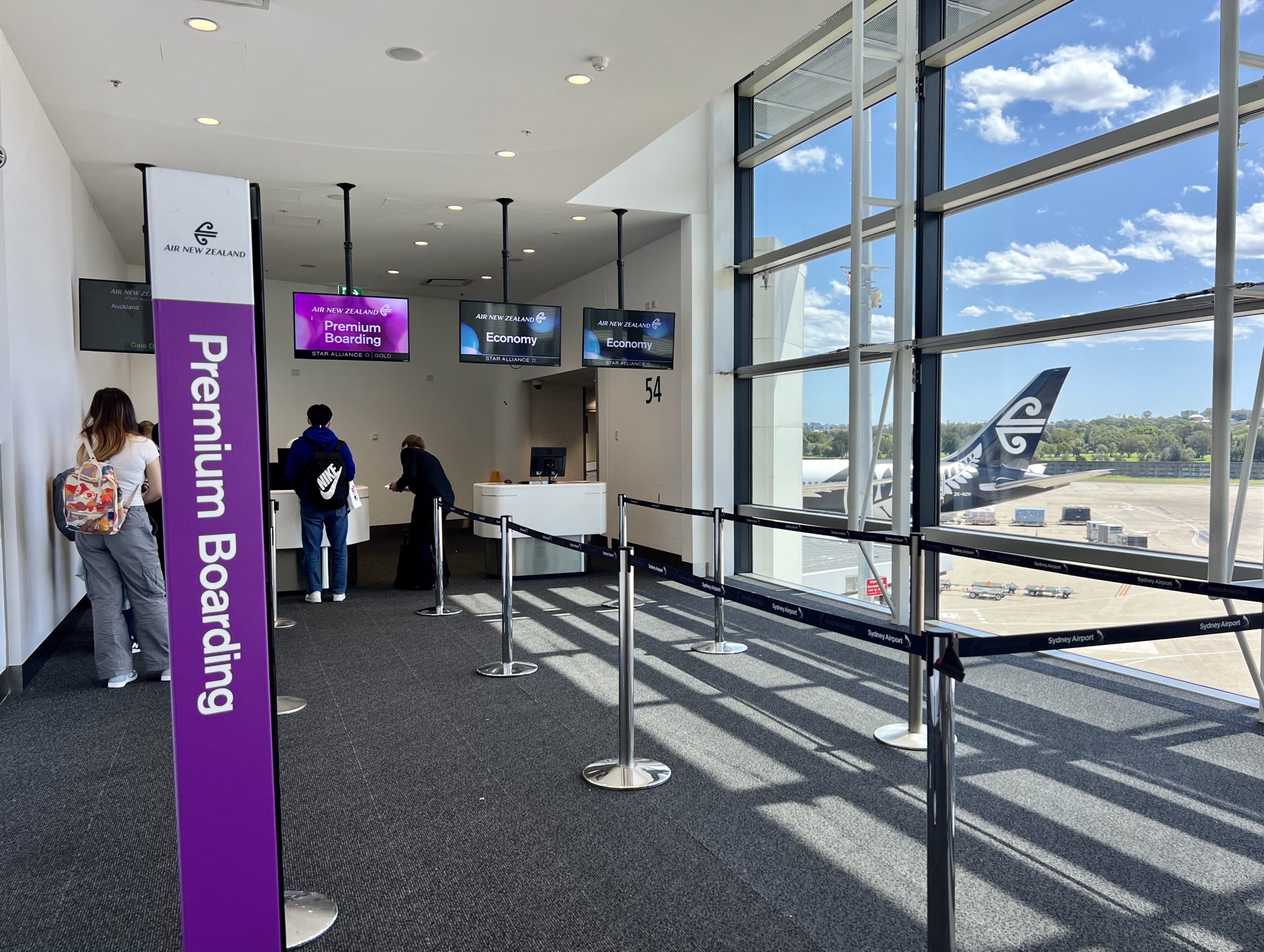 Air New Zealand Boeing 787 business class SYD at gate