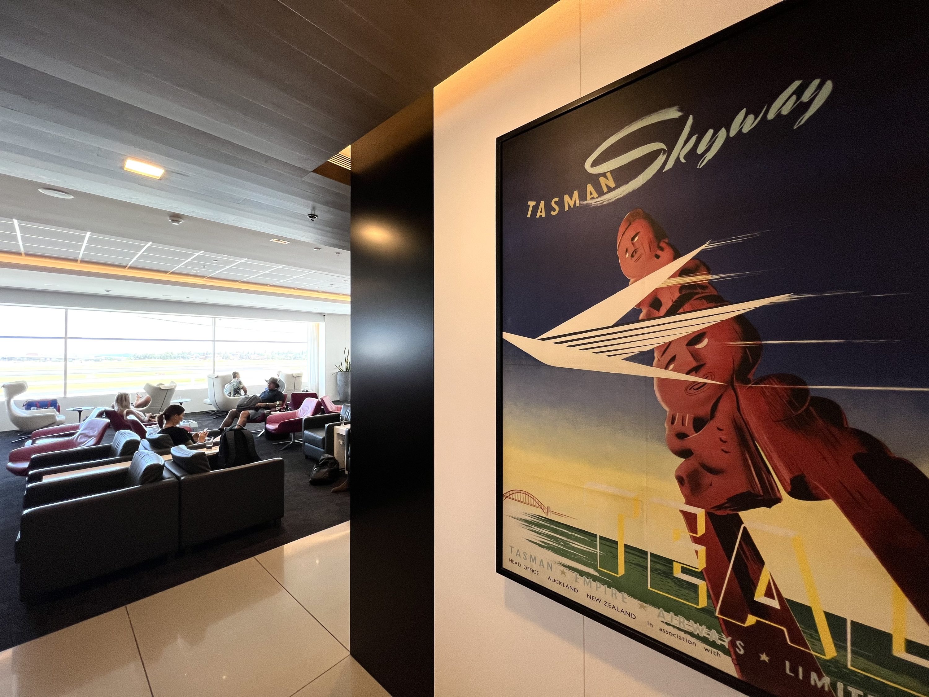 Air New Zealand Boeing 787 business class SYD lounge decor