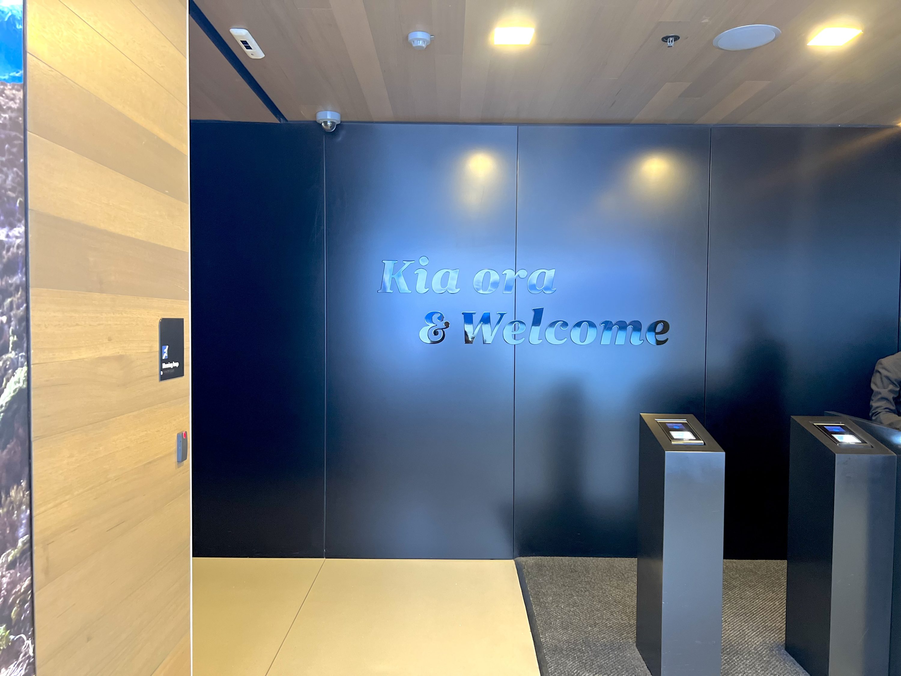 Air New Zealand Boeing 787 business class SYD lounge kia ora