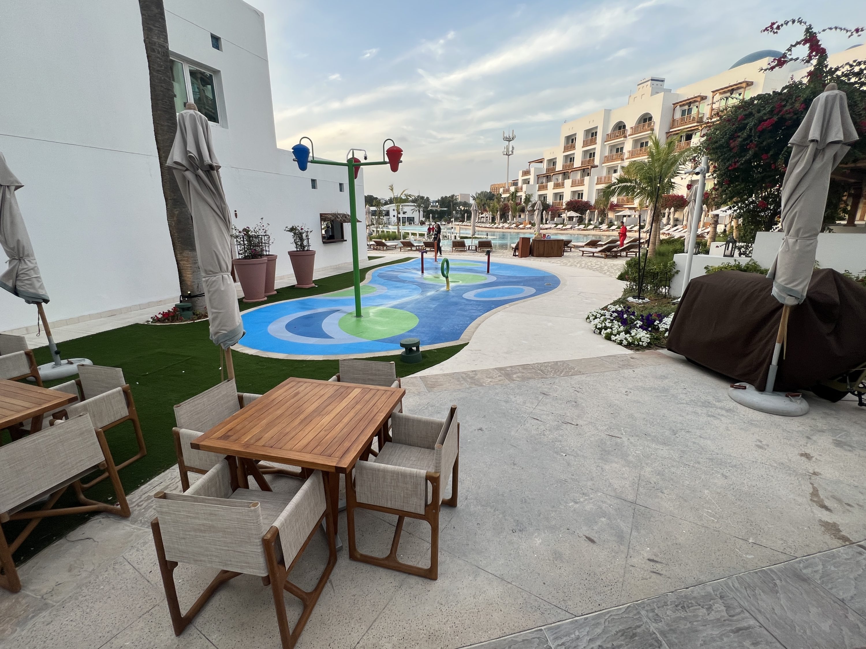Park Hyatt Dubai Al Porto Infinity Pool Splash pad