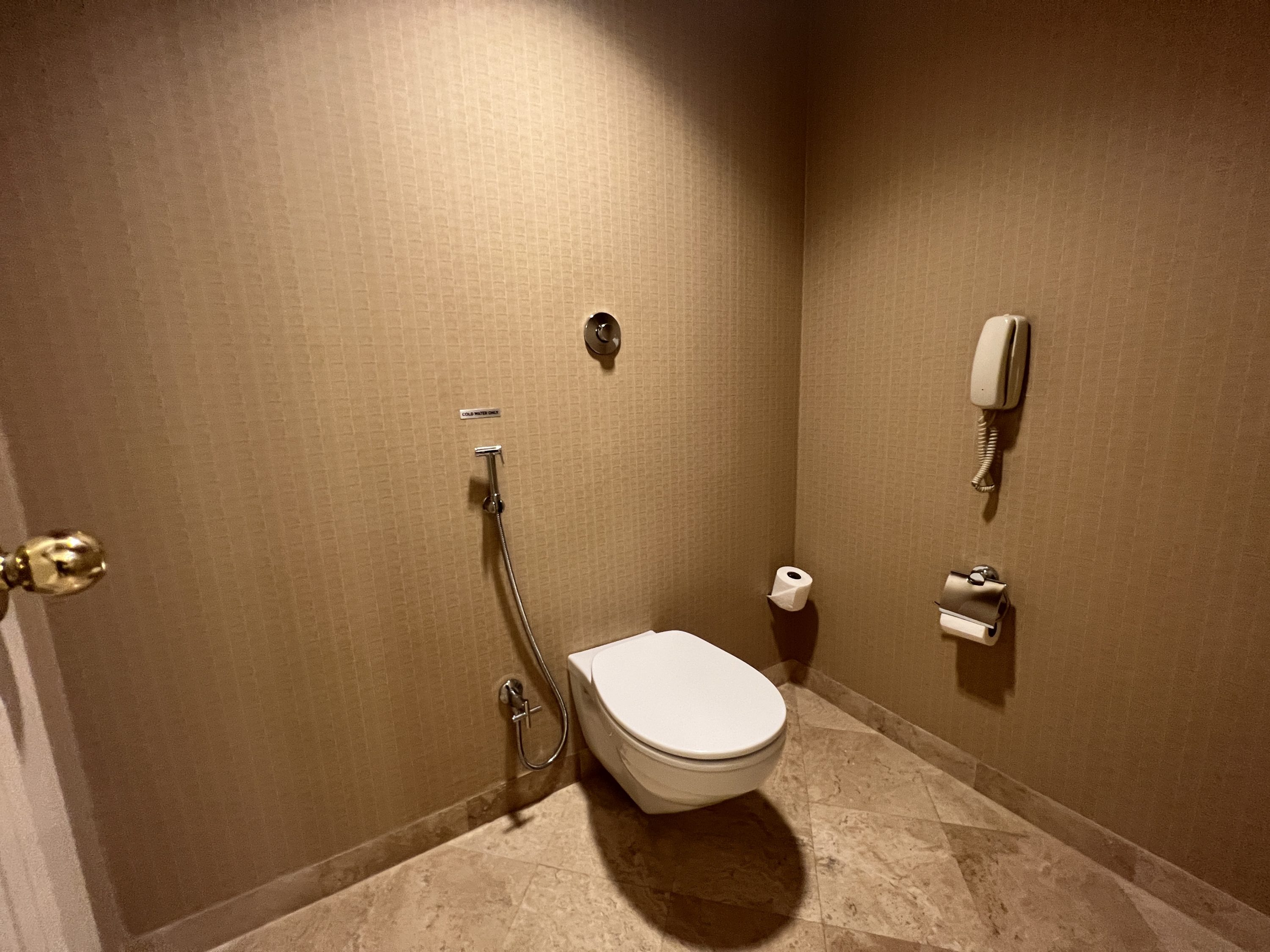 Grand Hyatt Istanbul toilet