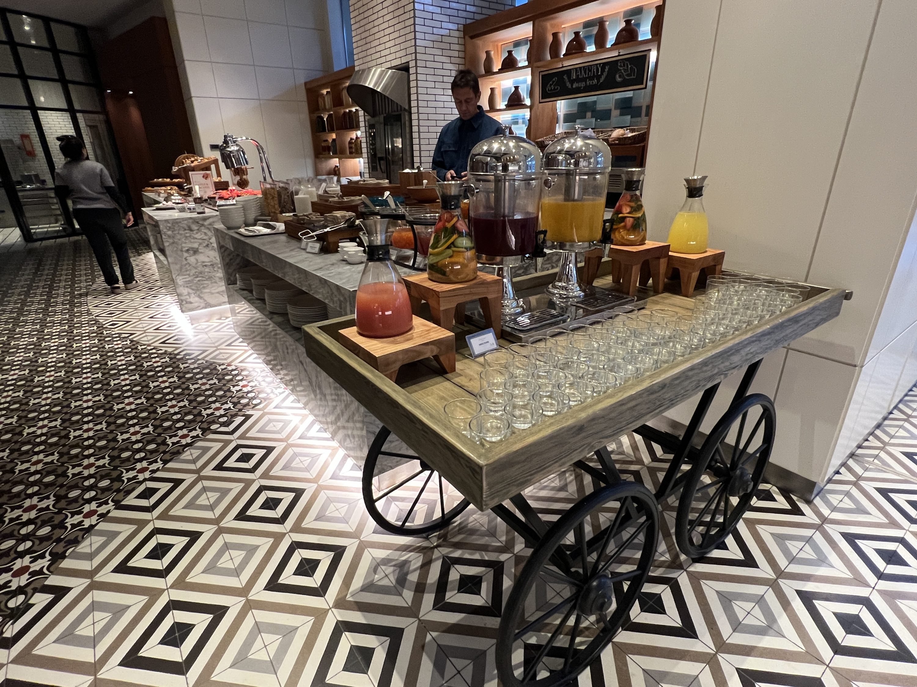 Grand Hyatt Istanbul 34 restaurant baked goods and juices