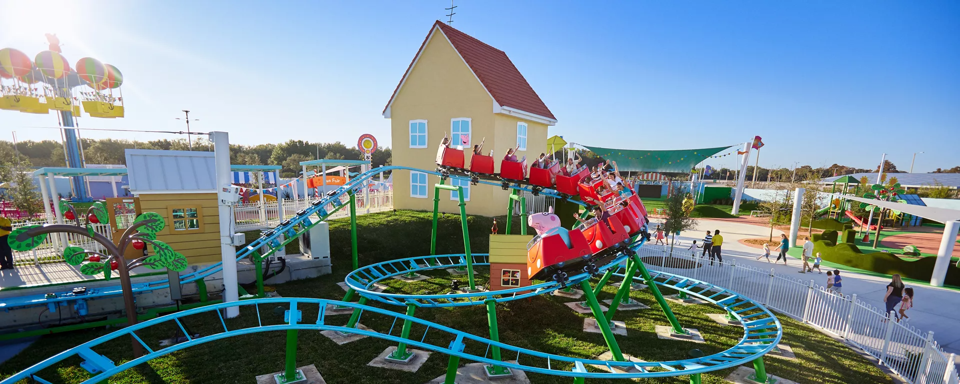 Peppa Pig Theme Park roller coaster