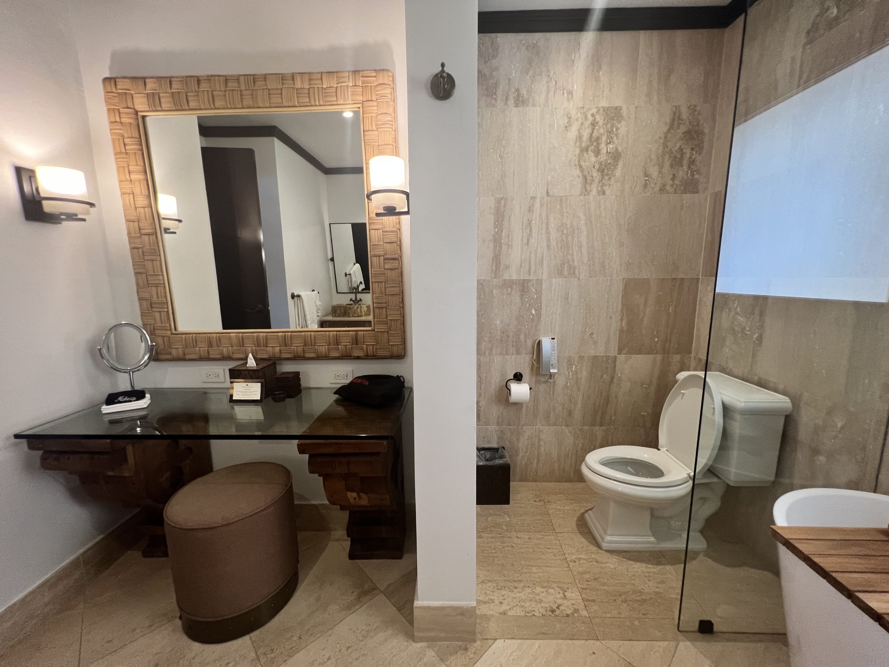 Zemi Beach House Bathroom