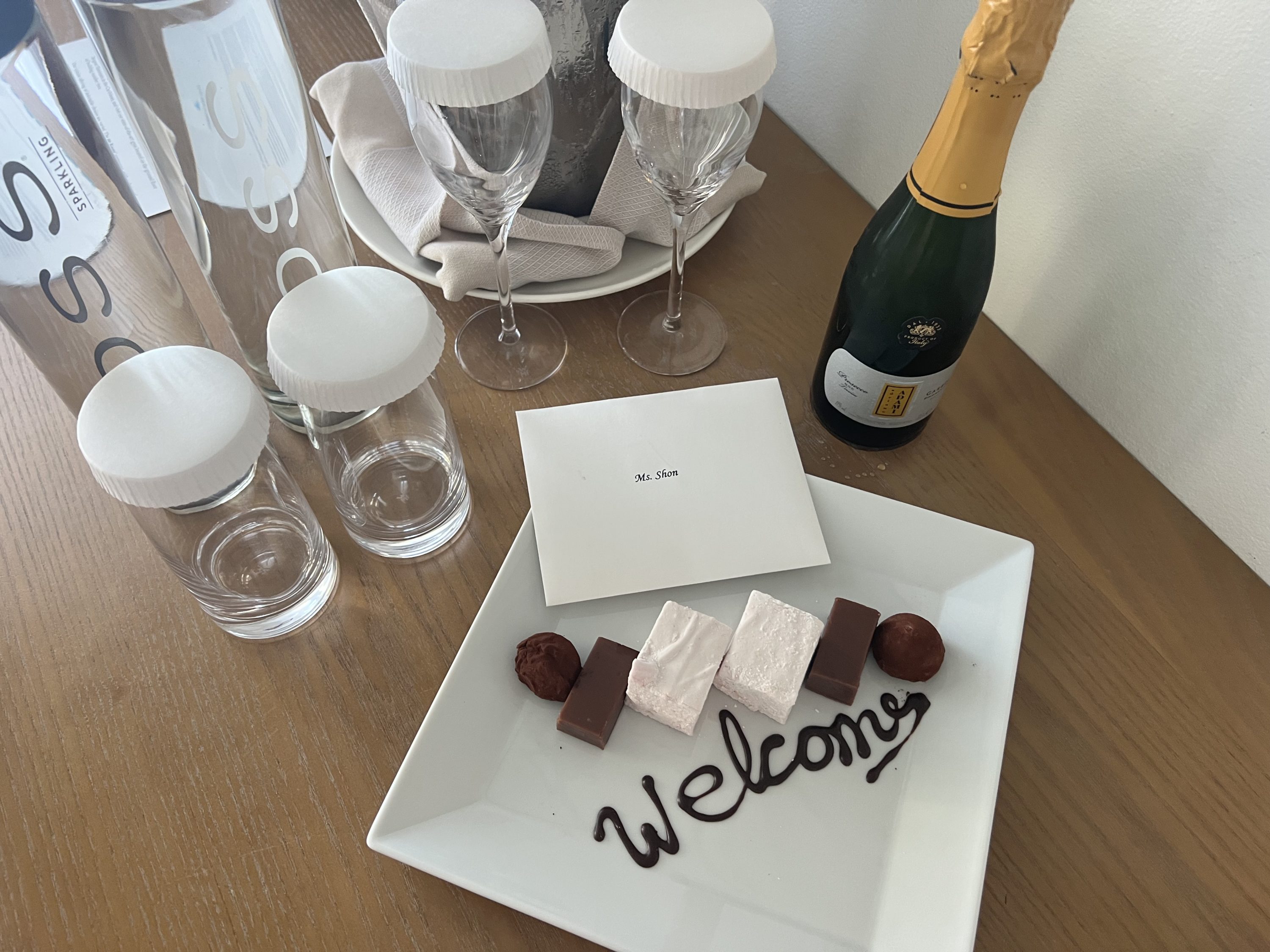 Zemi Beach House Hilton Diamond Welcome Amenity