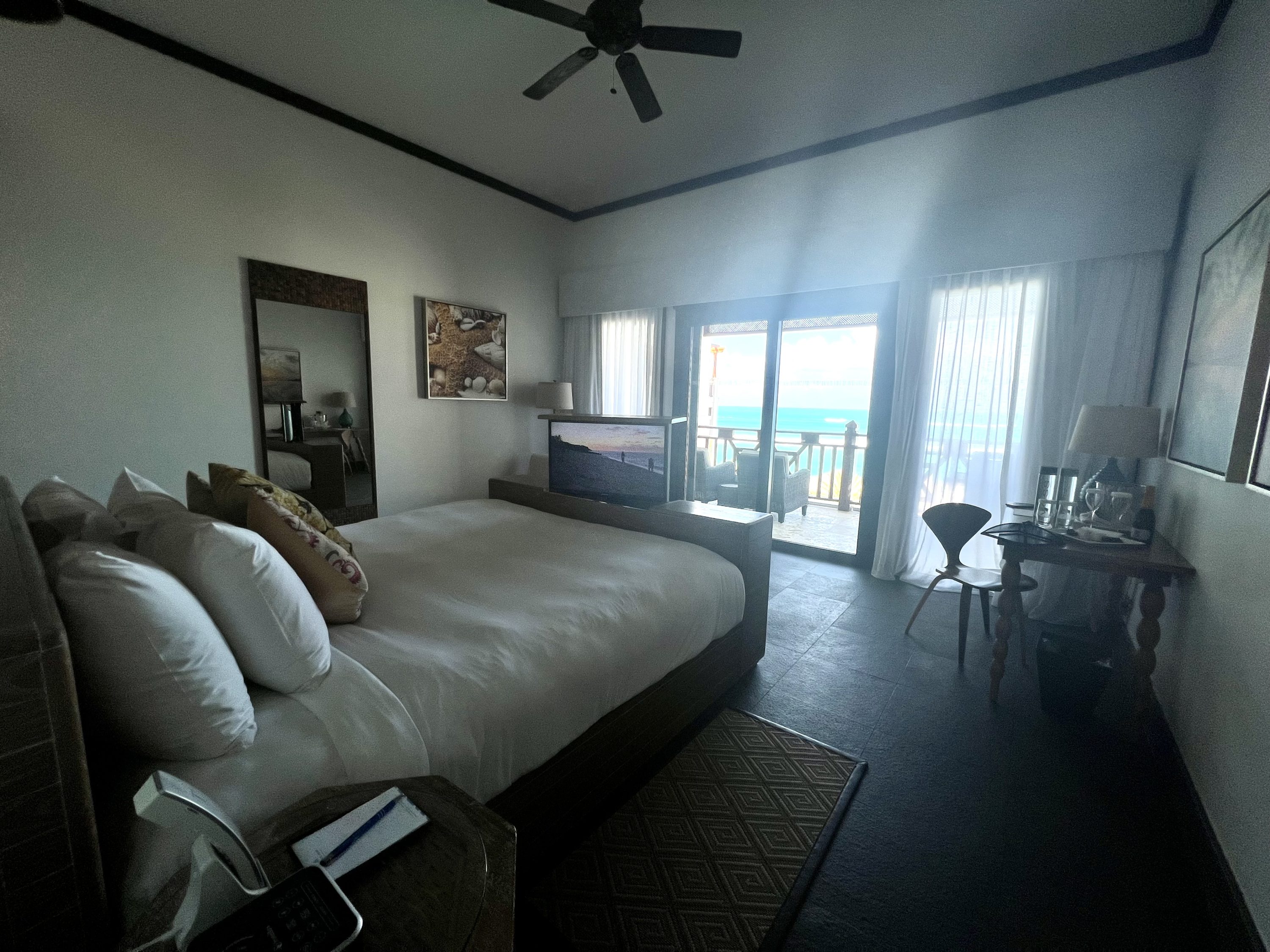 Zemi Beach House Oceanfront Room