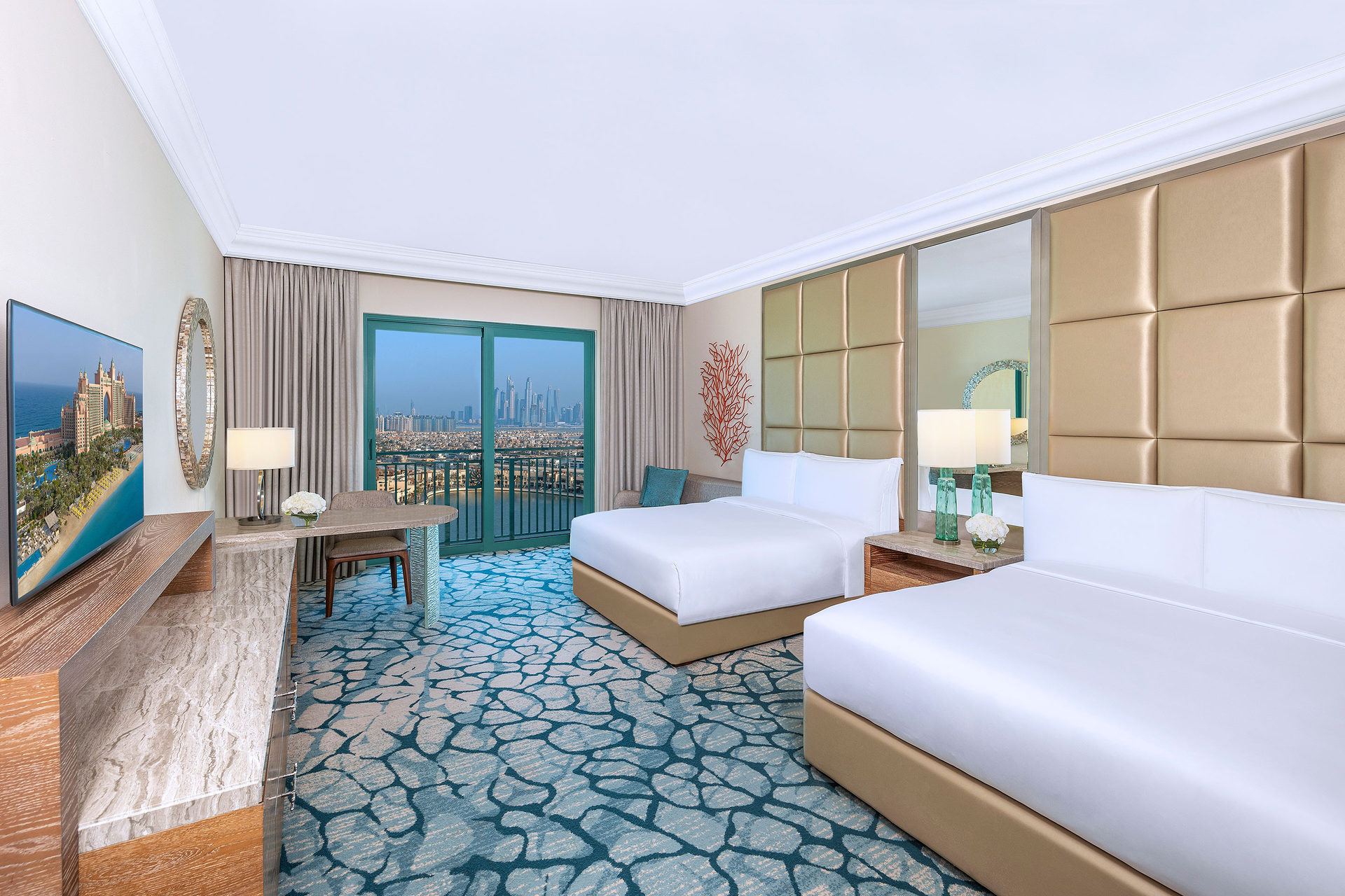 Atlantis The Palm Queen Guestroom