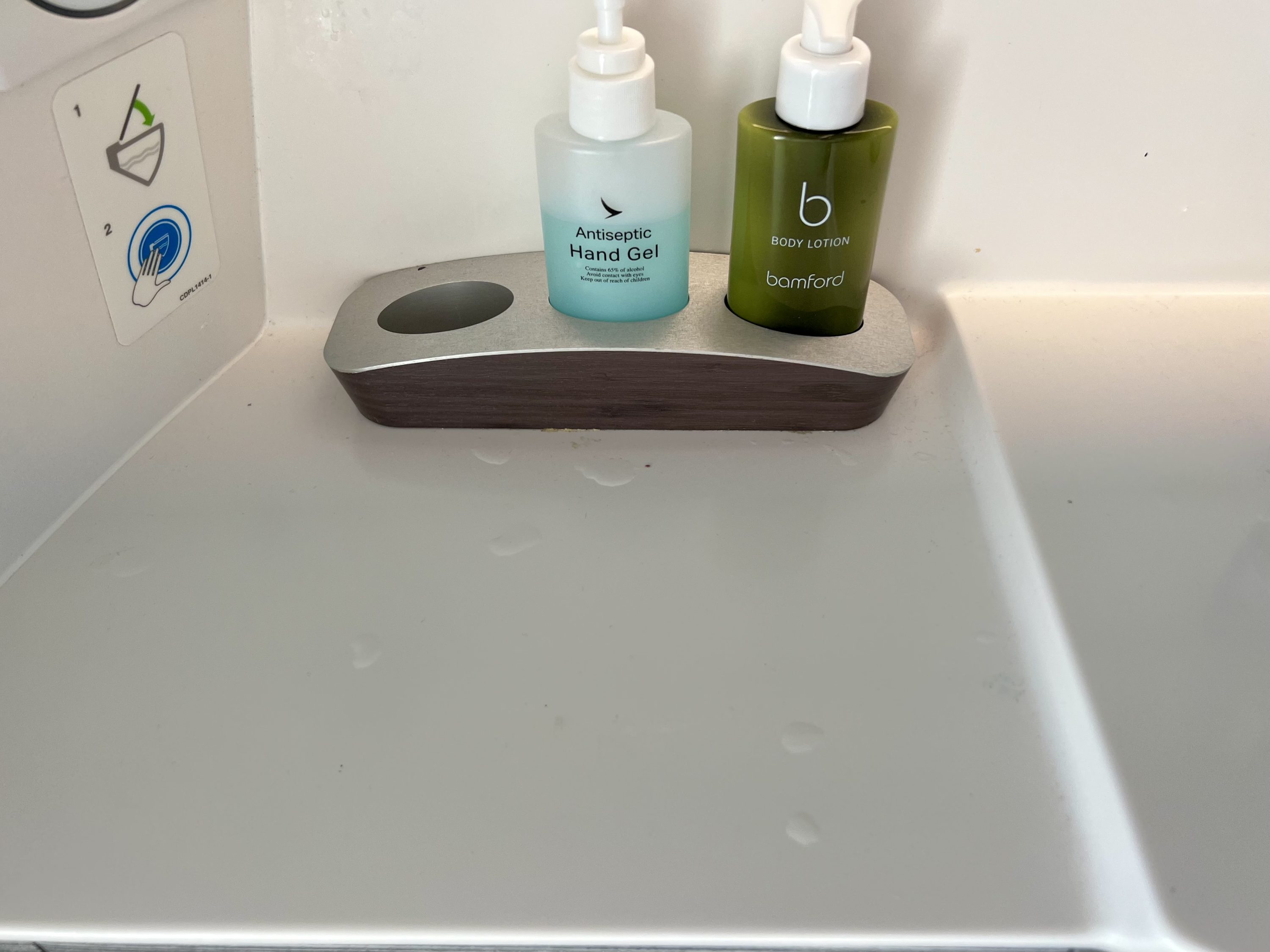 Cathay Pacific Airbus A35k business class dirty lav 3