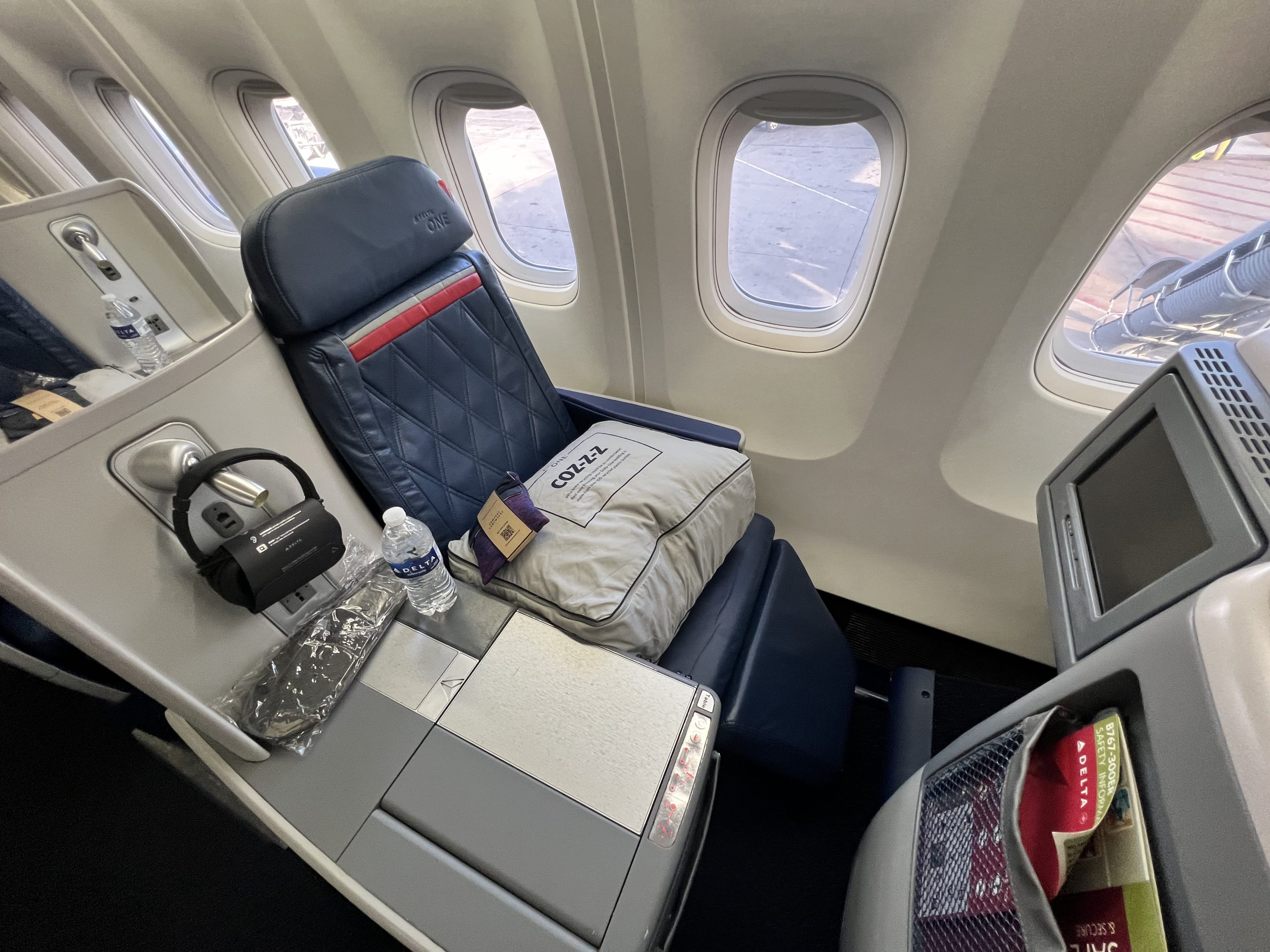 Delta One Seat 3A Windows Delta One Seat 3A Windows