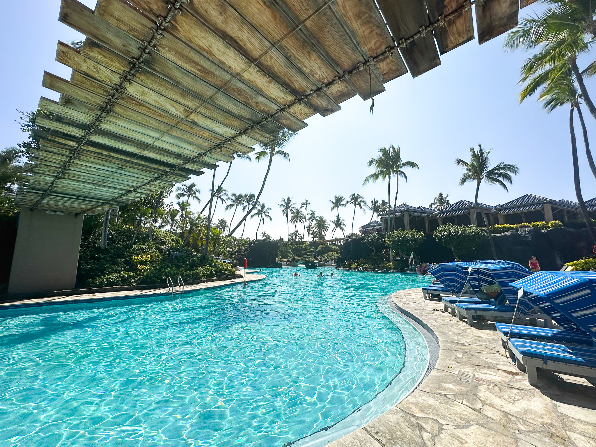Hilton Waikoloa Village Kona Pool bridge