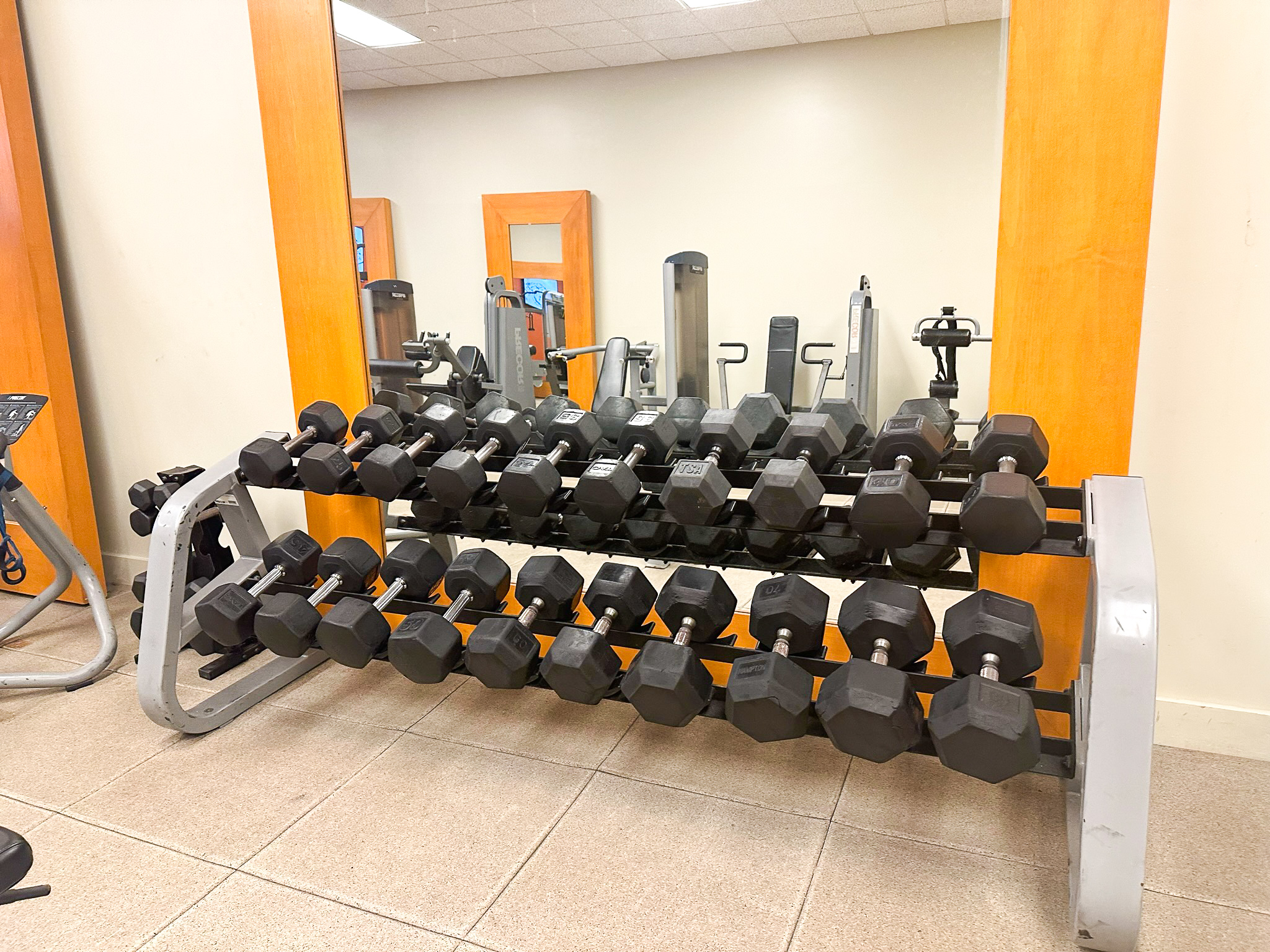 Hilton Waikoloa Village fitness center weights